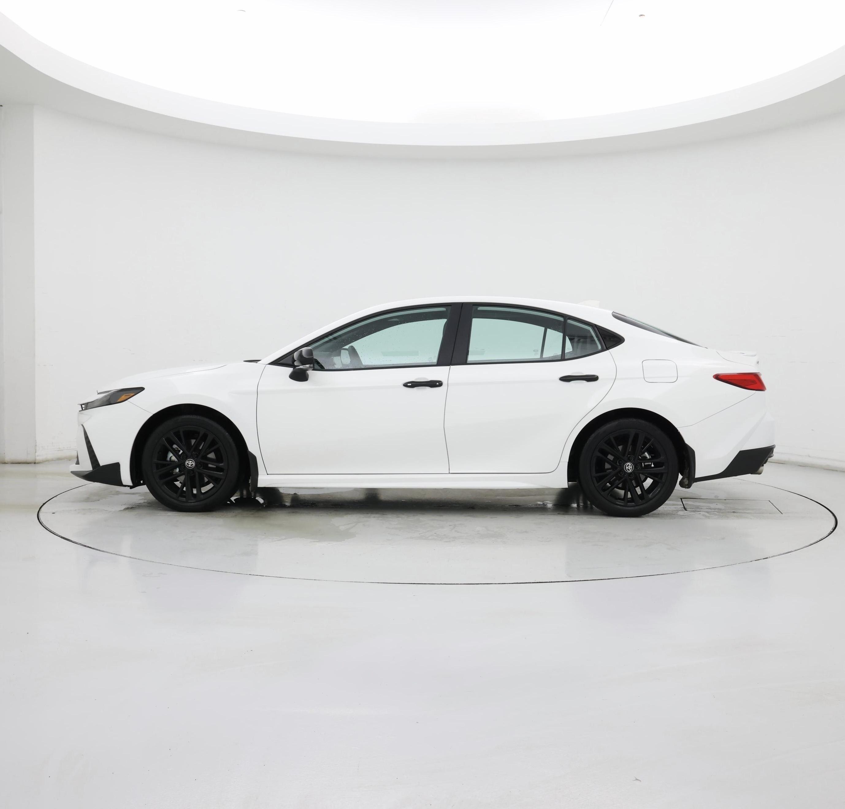 Thumbnail: 2025 Toyota Camry - 3