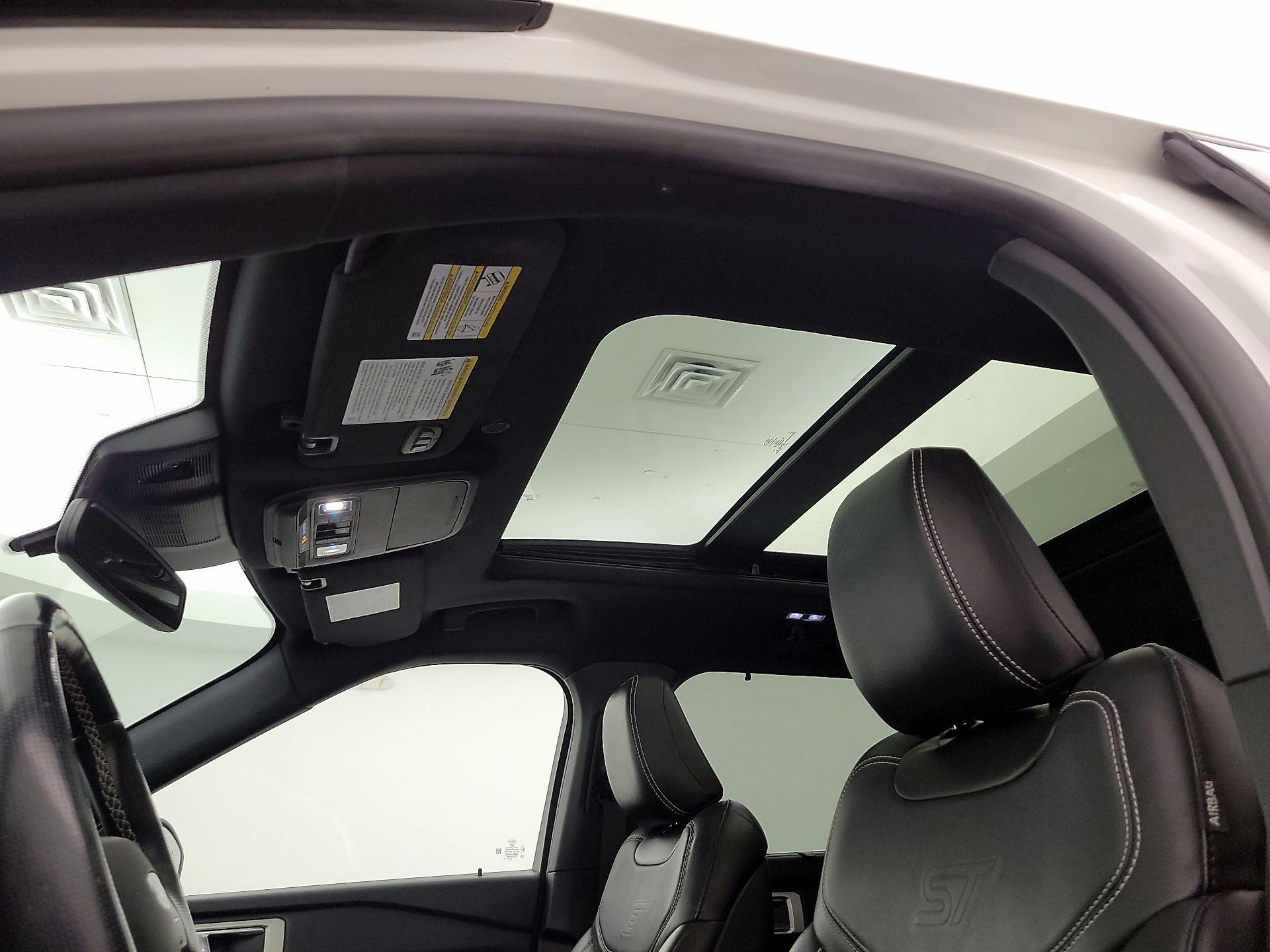 Thumbnail: 2020 Ford Explorer - 20