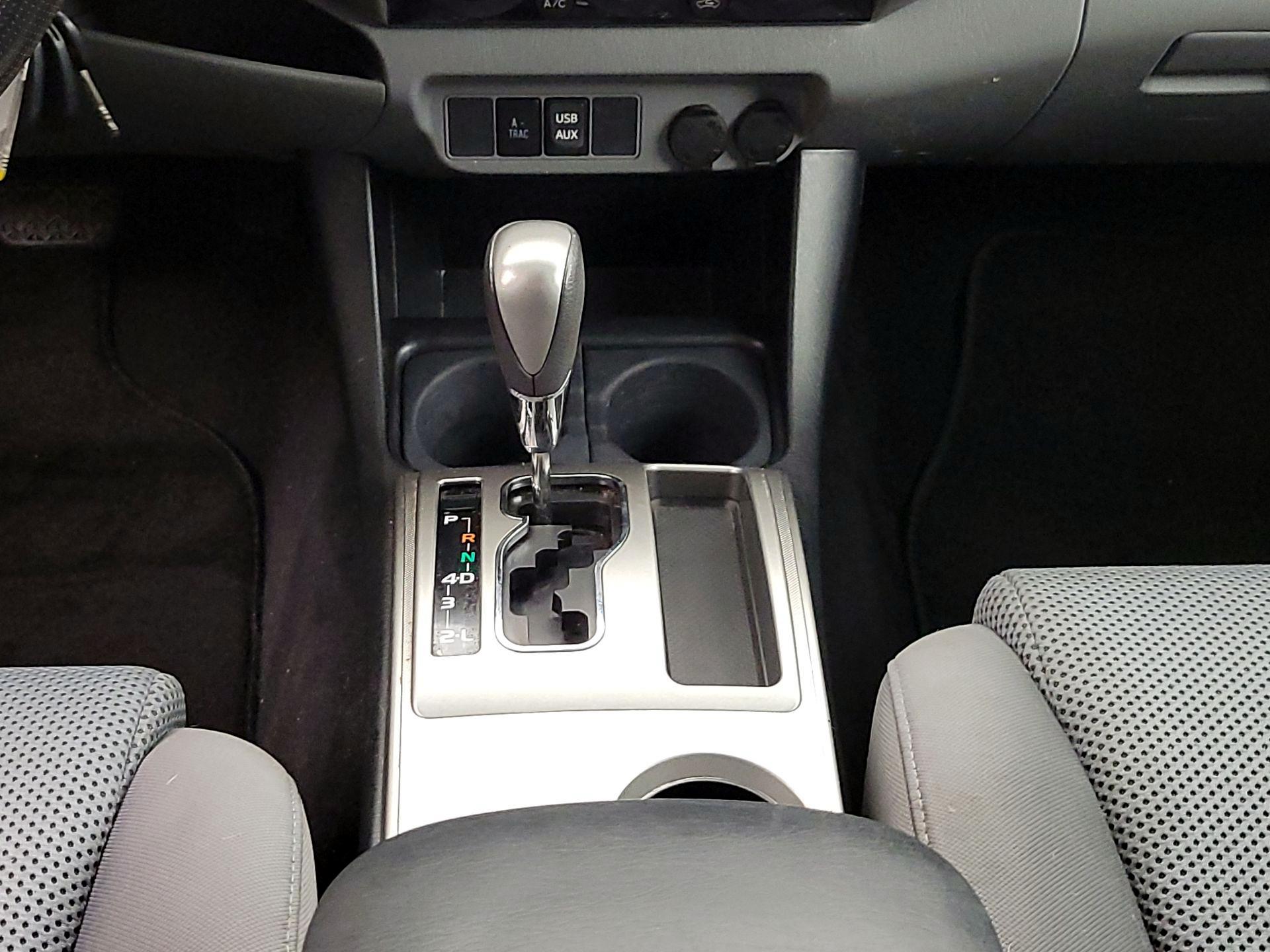 Thumbnail: 2014 Toyota Tacoma - 17