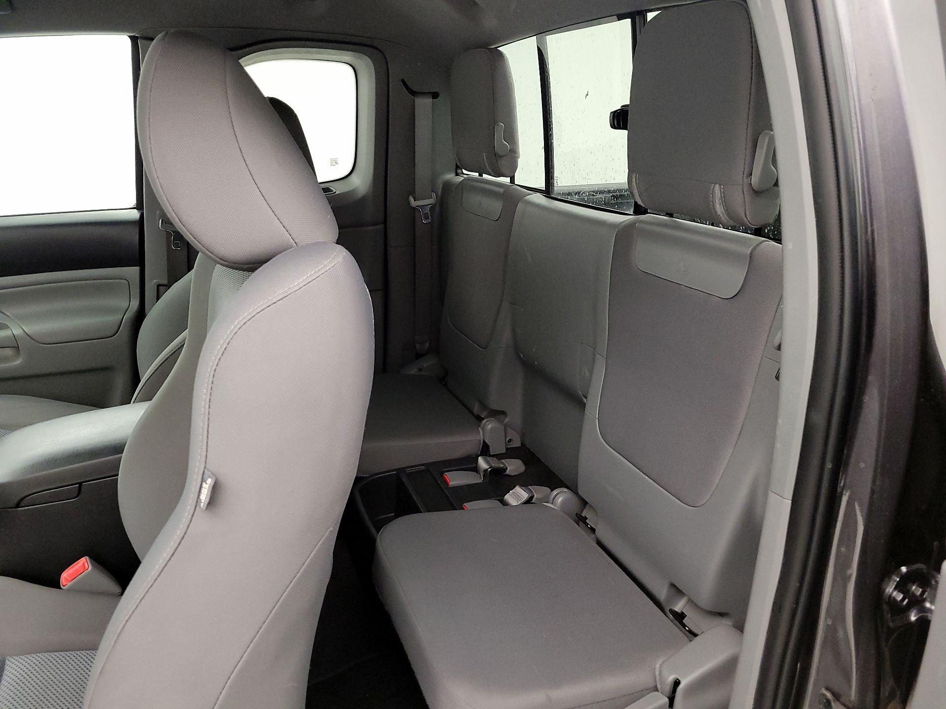 Thumbnail: 2014 Toyota Tacoma - 19