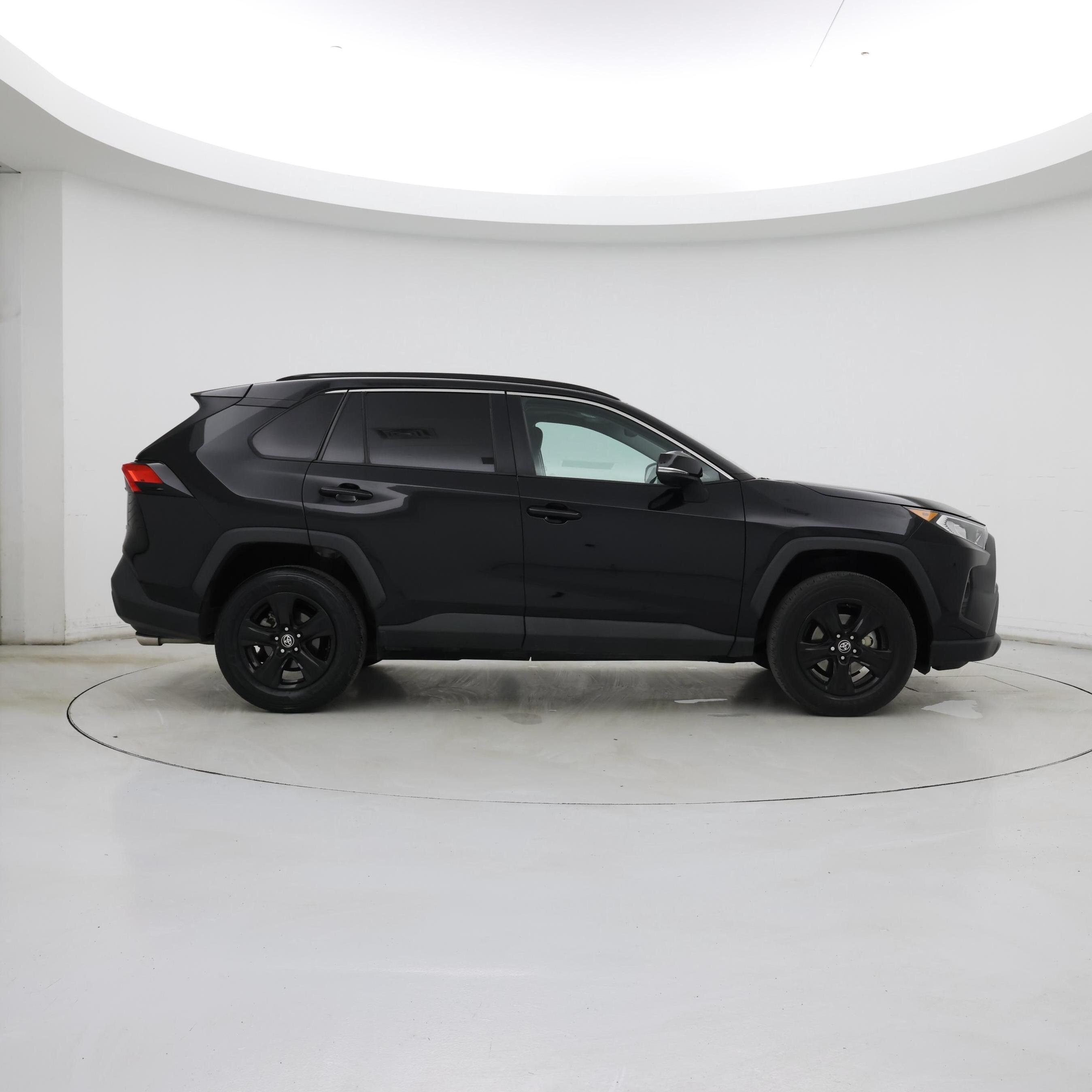 Thumbnail: 2021 Toyota RAV4 - 7
