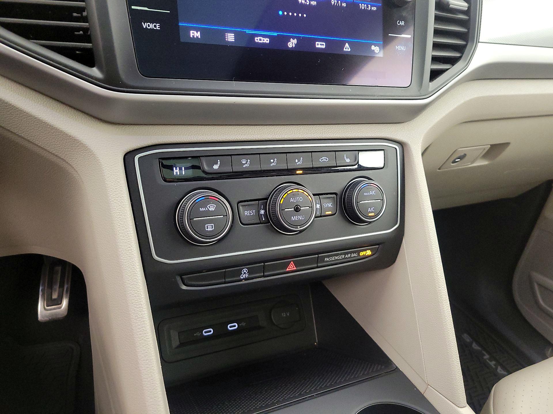 Thumbnail: 2021 Volkswagen Atlas - 17