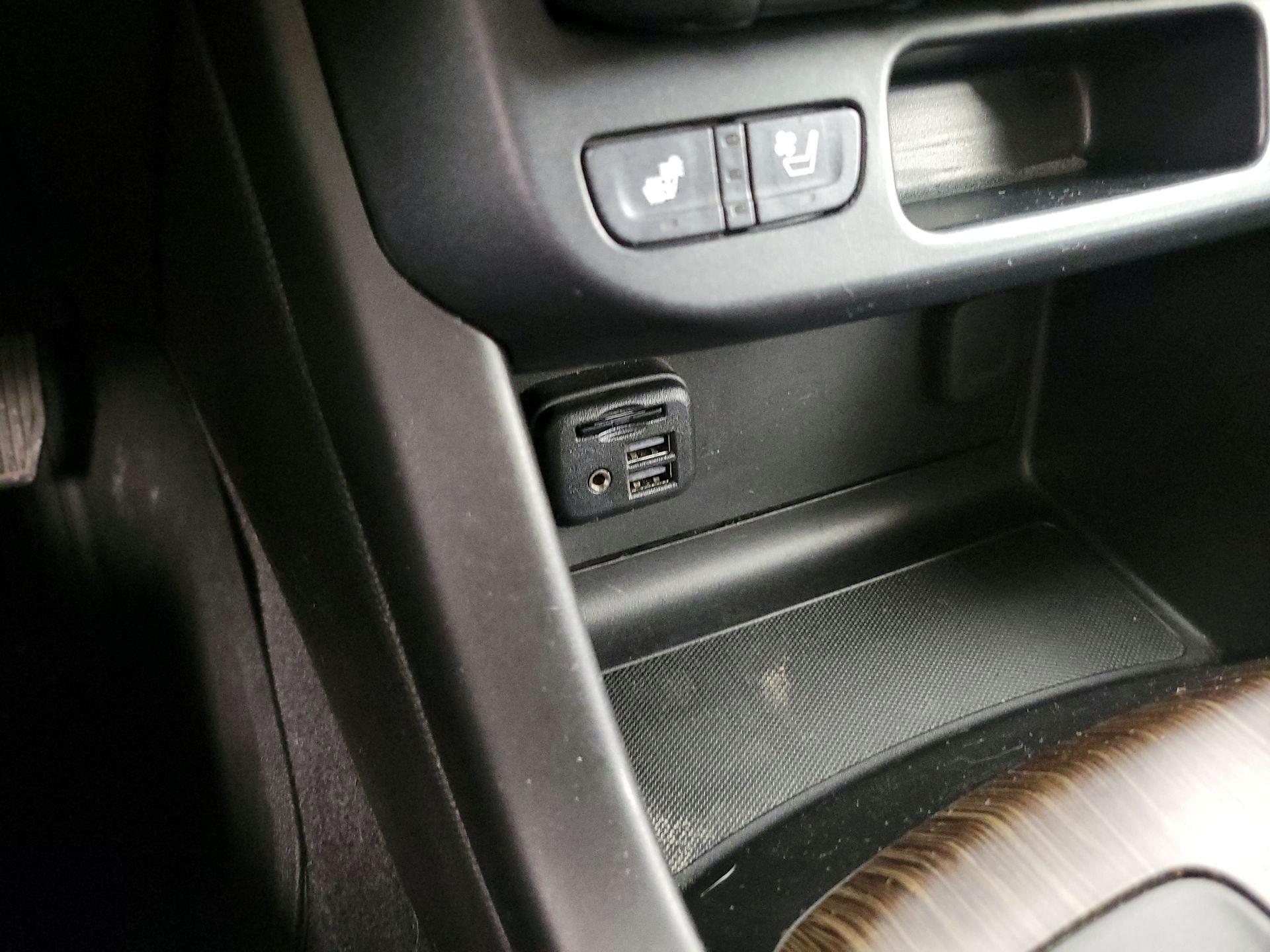 Thumbnail: 2019 GMC Canyon - 19