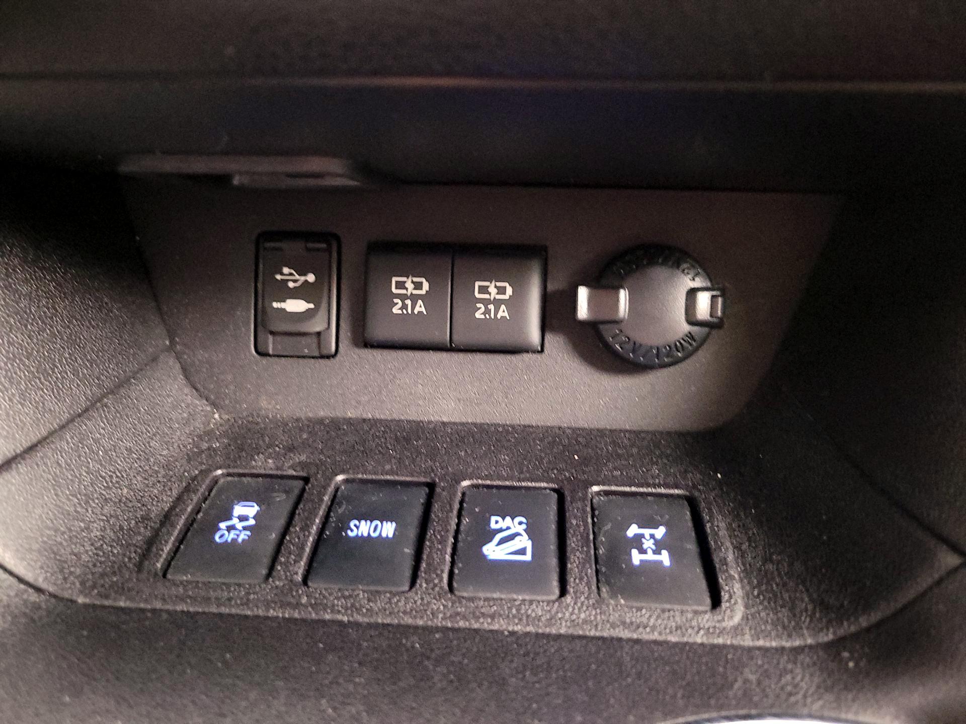 Thumbnail: 2018 Toyota Highlander - 19