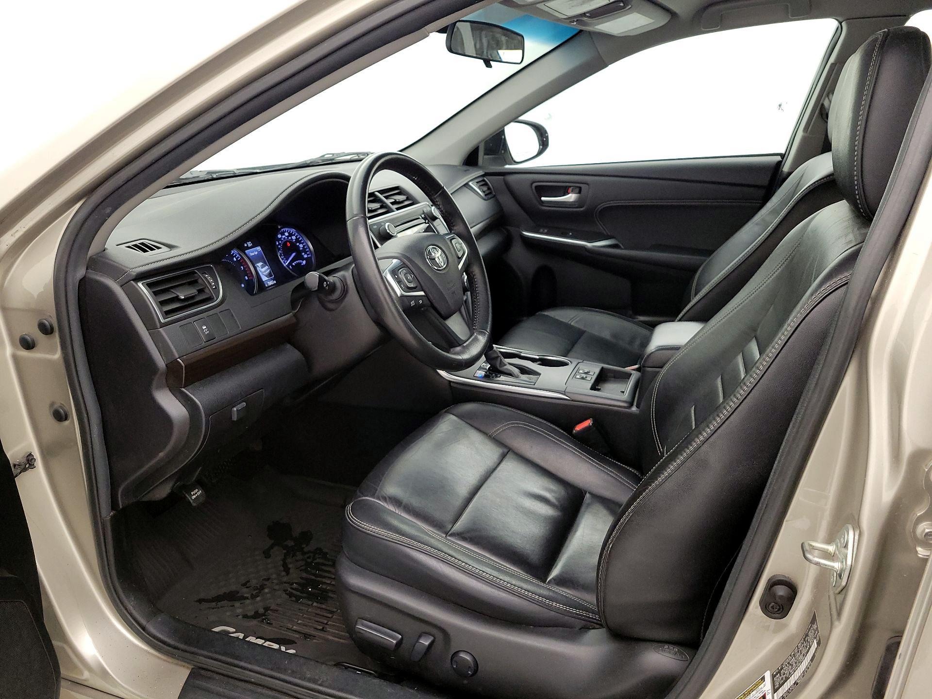 Thumbnail: 2017 Toyota Camry - 11