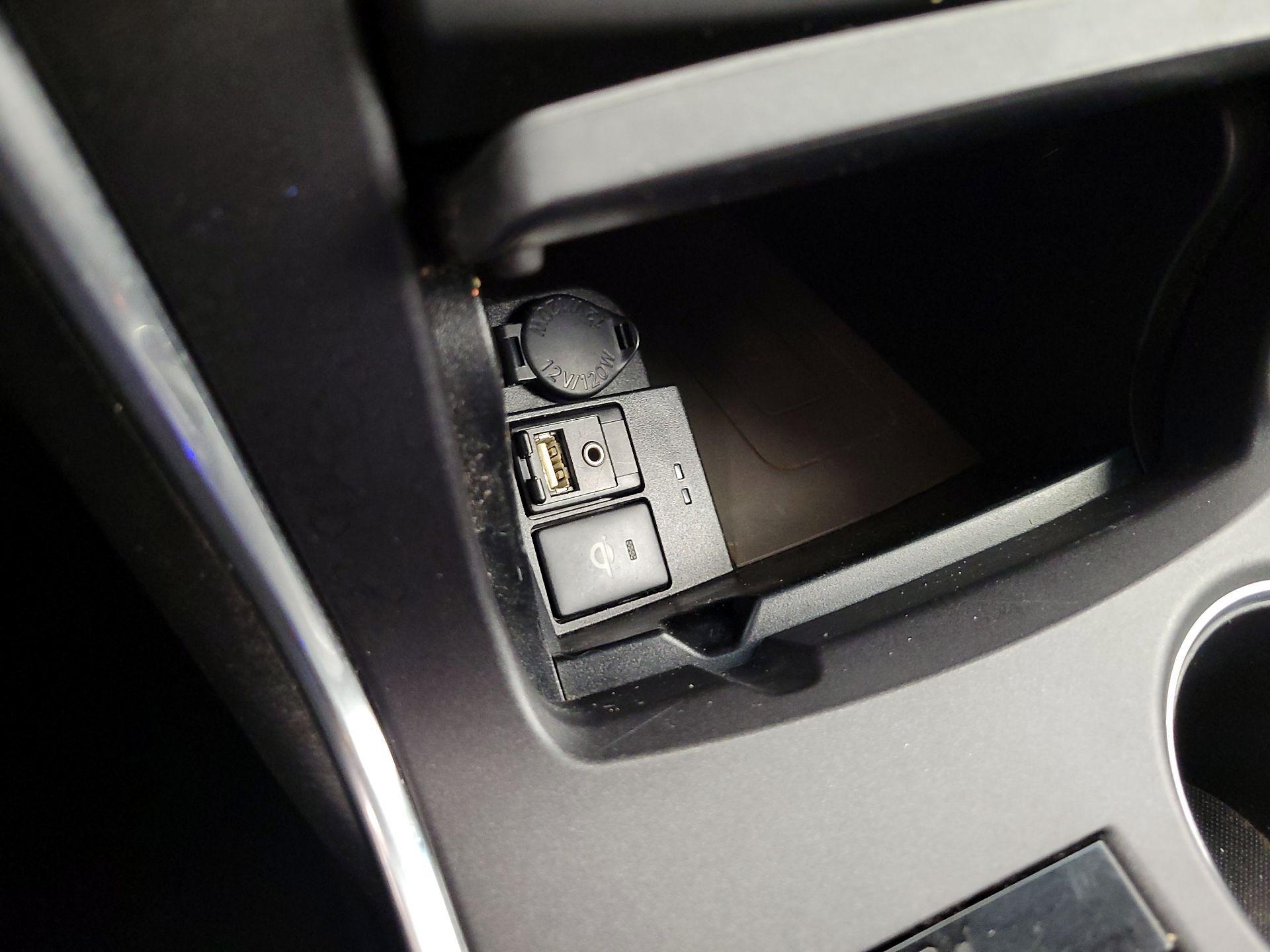 Thumbnail: 2017 Toyota Camry - 18