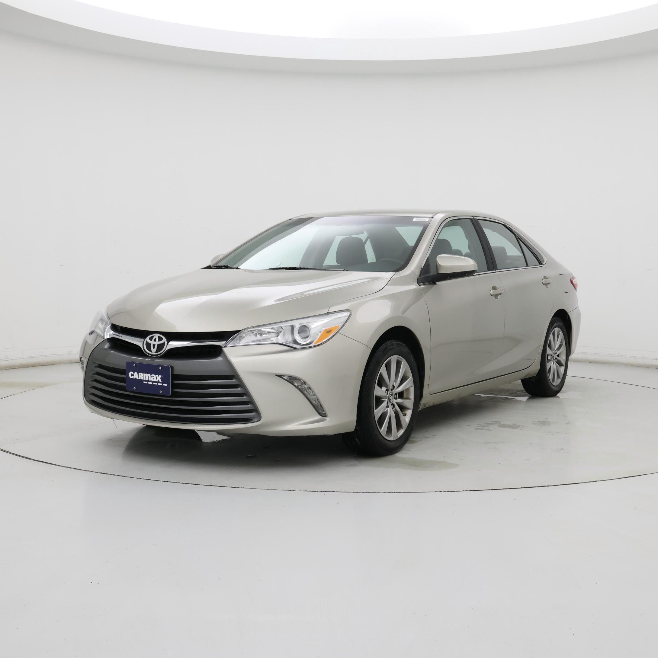 Thumbnail: 2017 Toyota Camry - 4
