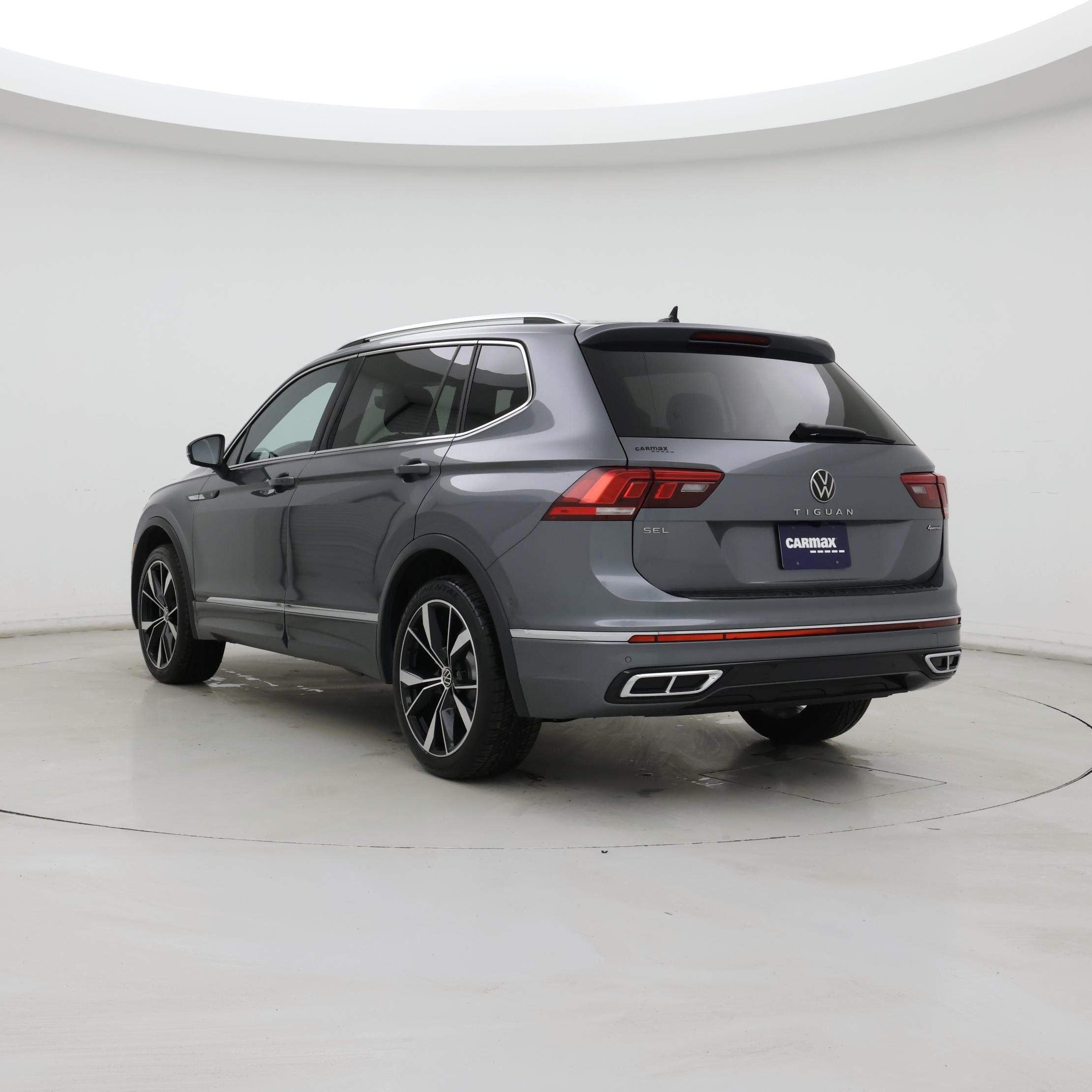 Thumbnail: 2023 Volkswagen Tiguan - 2