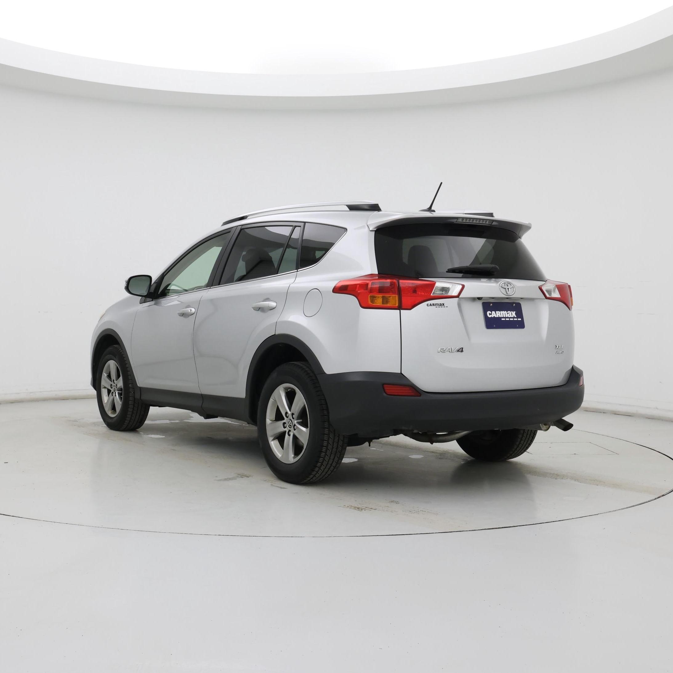 Thumbnail: 2015 Toyota RAV4 - 2