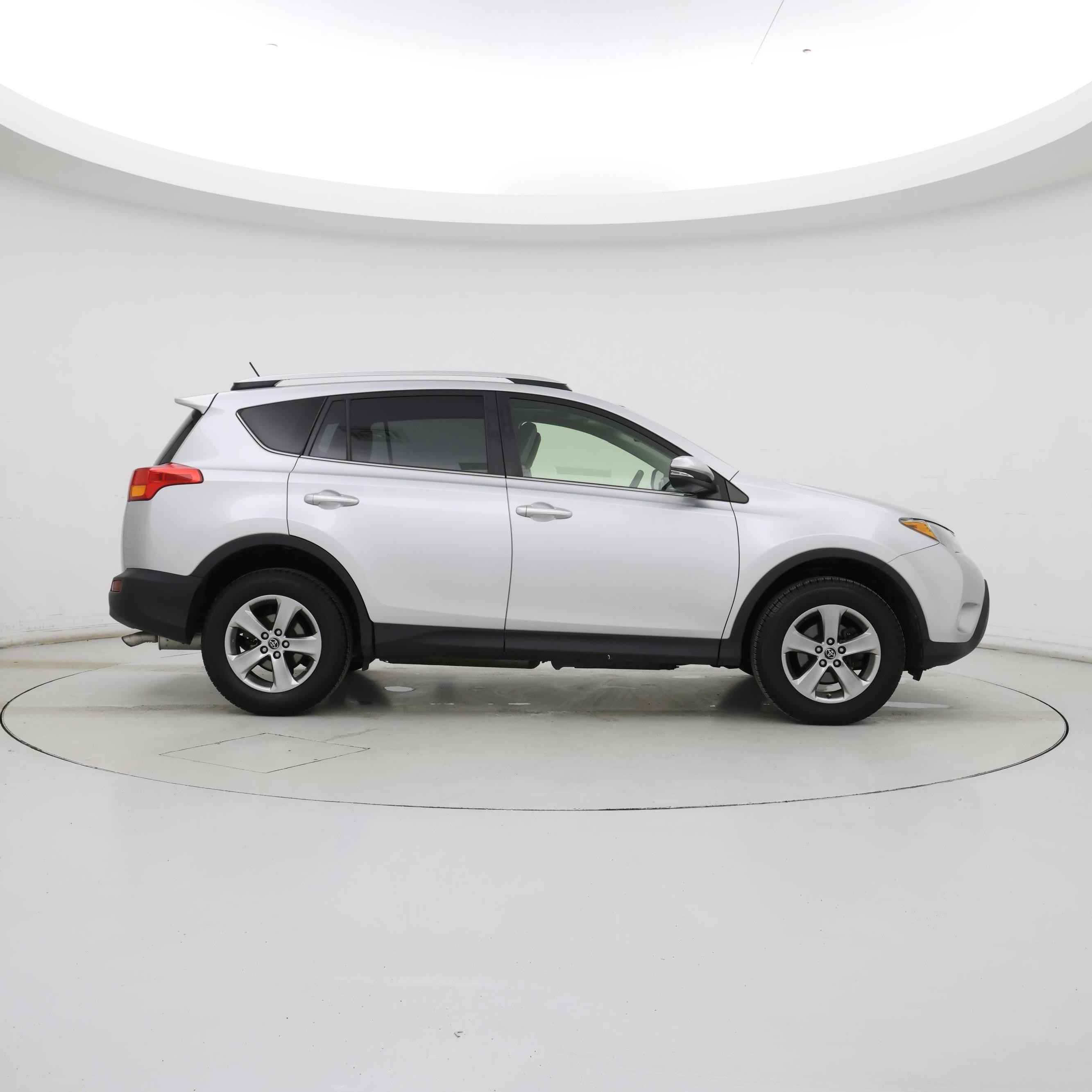 Thumbnail: 2015 Toyota RAV4 - 7