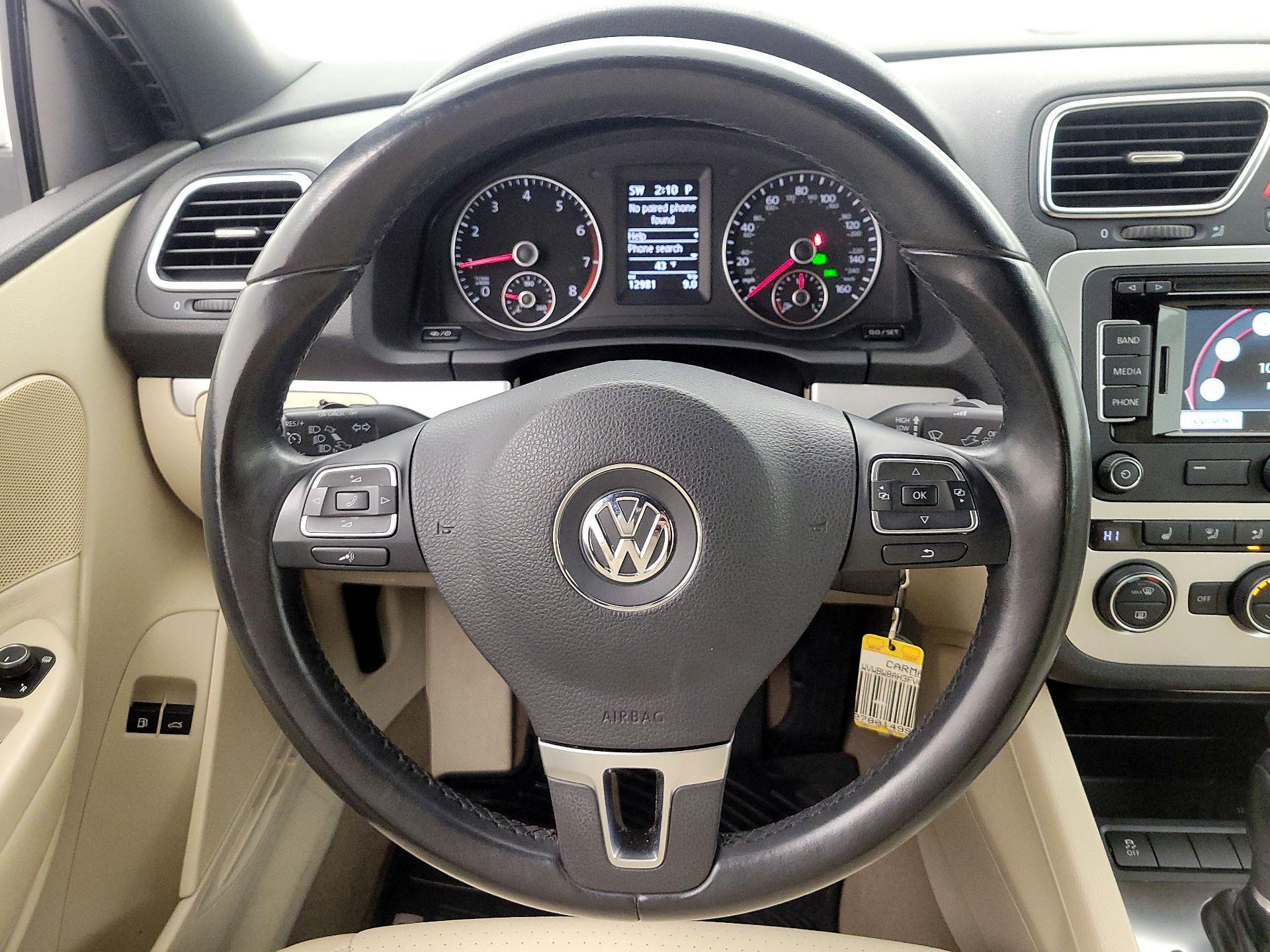 Thumbnail: 2015 Volkswagen Eos - 10