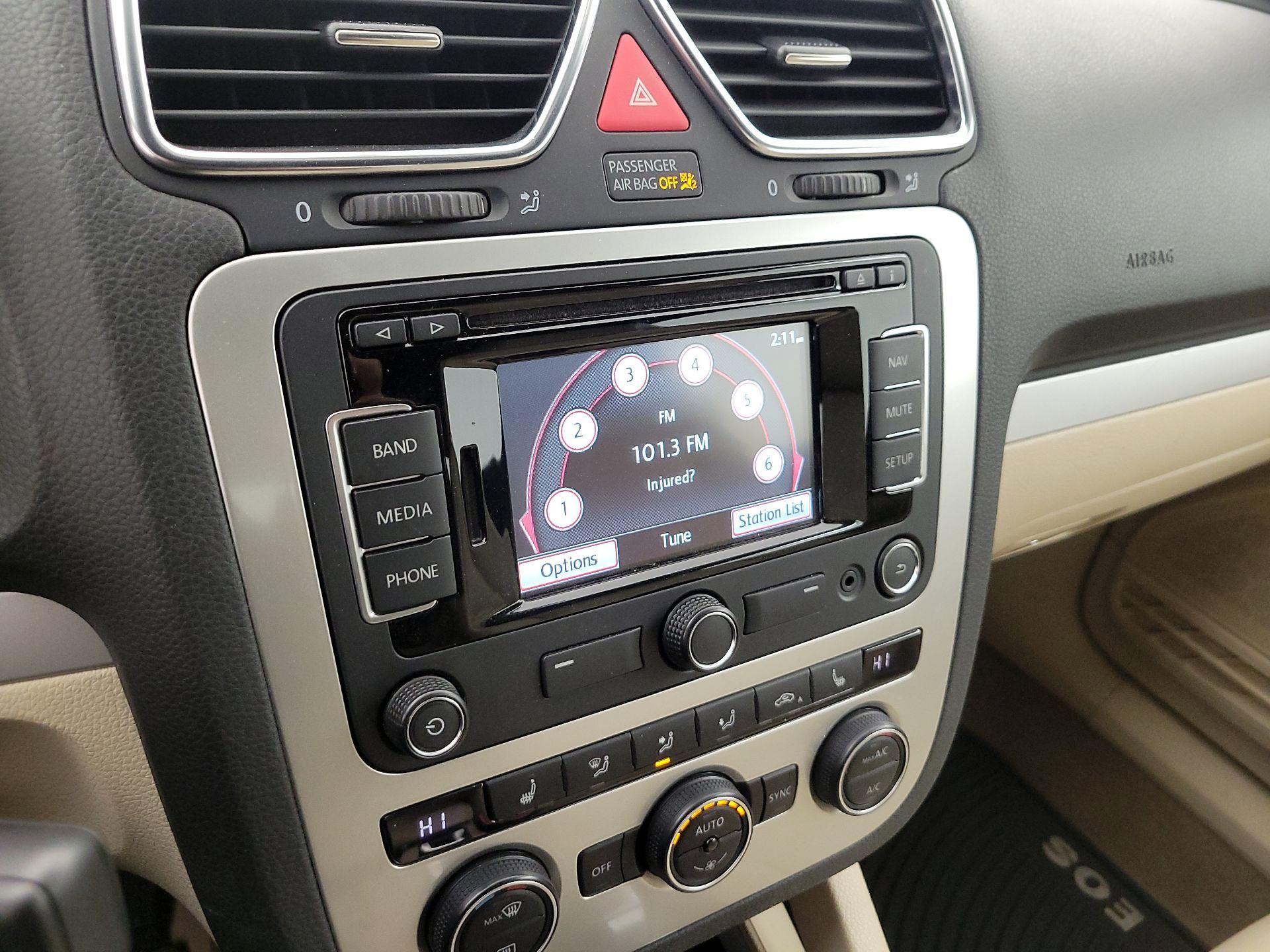 Thumbnail: 2015 Volkswagen Eos - 15