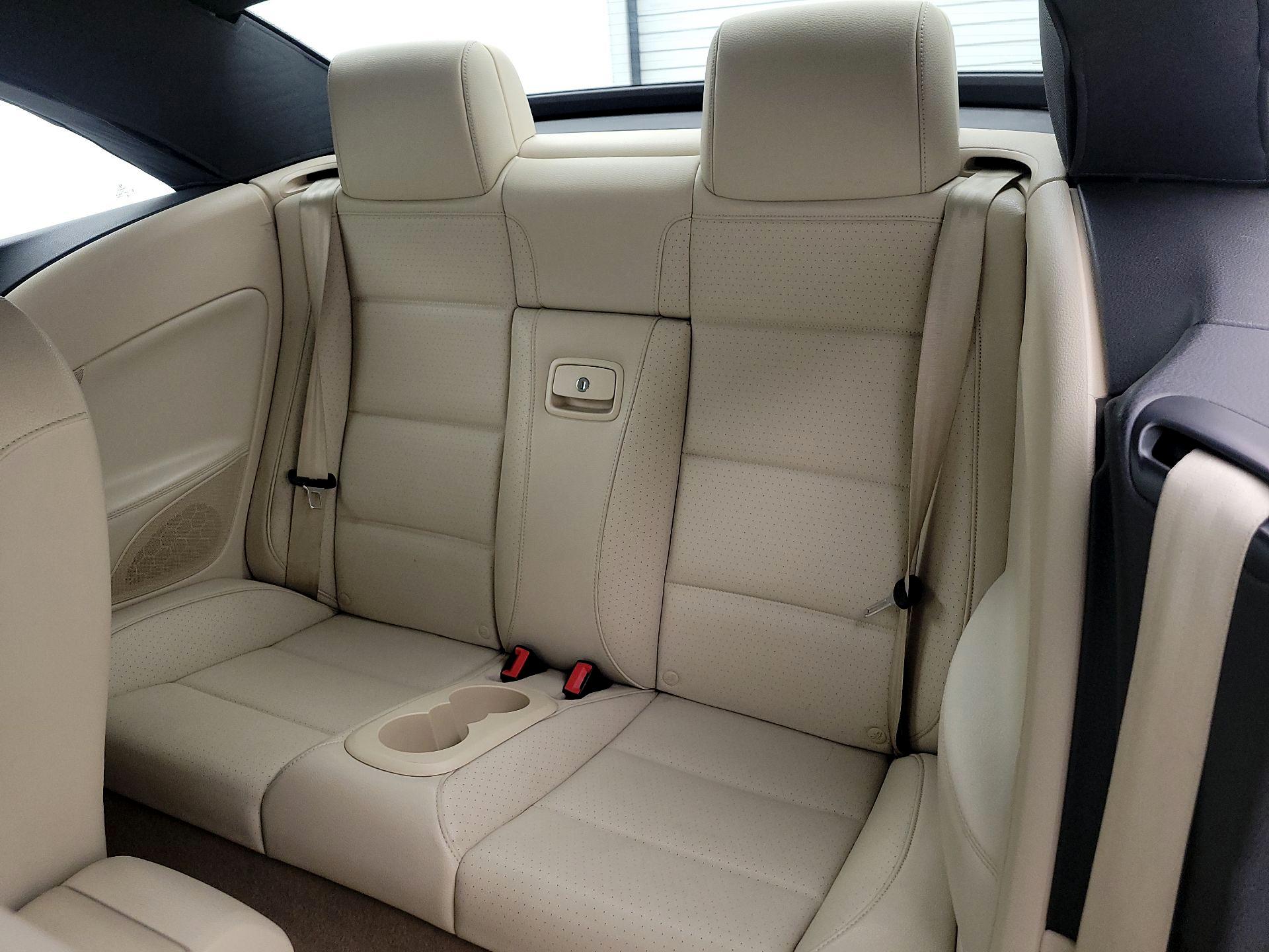 Thumbnail: 2015 Volkswagen Eos - 18