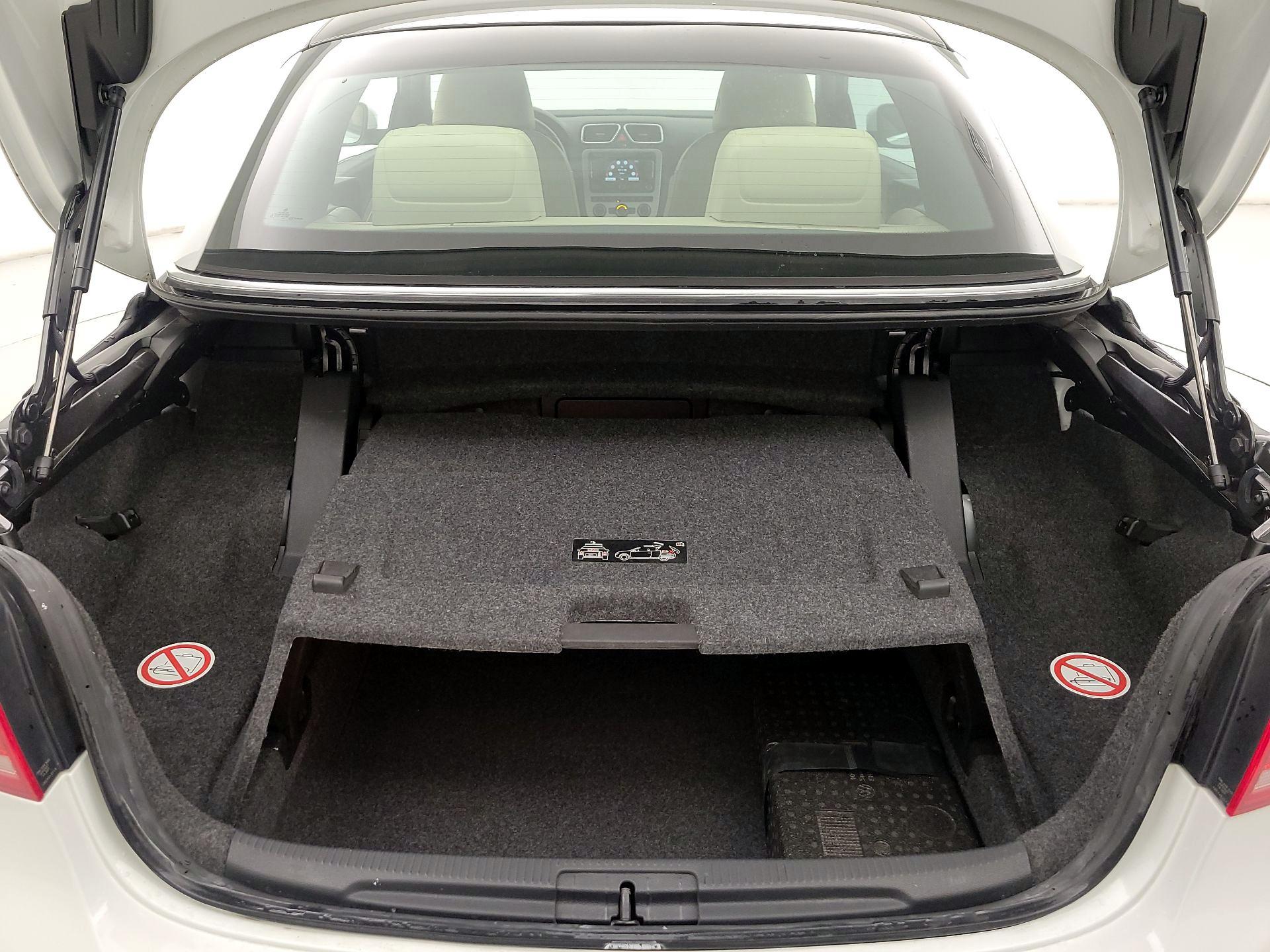 Thumbnail: 2015 Volkswagen Eos - 19