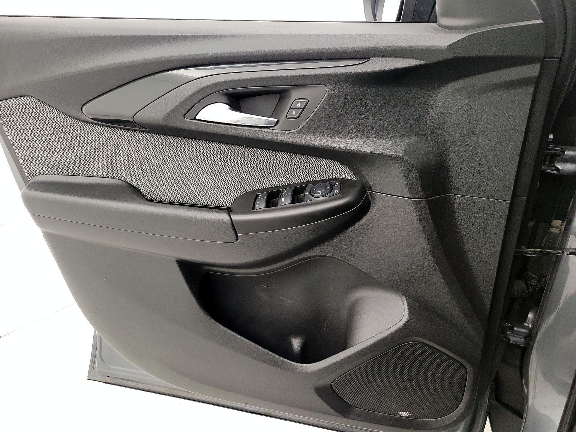 Thumbnail: 2022 Chevrolet TrailBlazer - 12