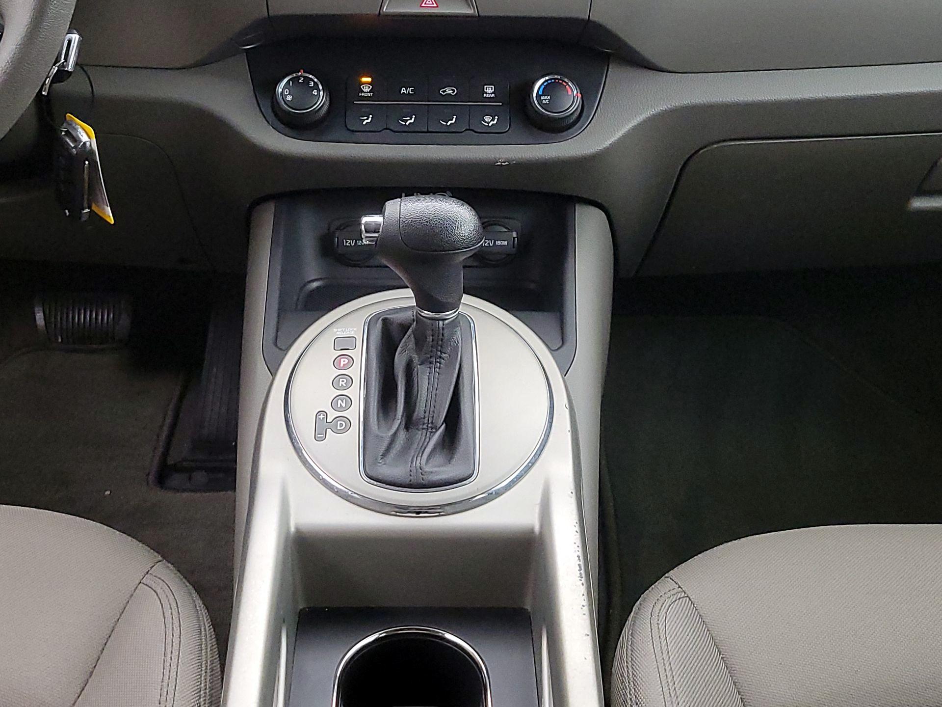 Thumbnail: 2014 Kia Sportage - 17