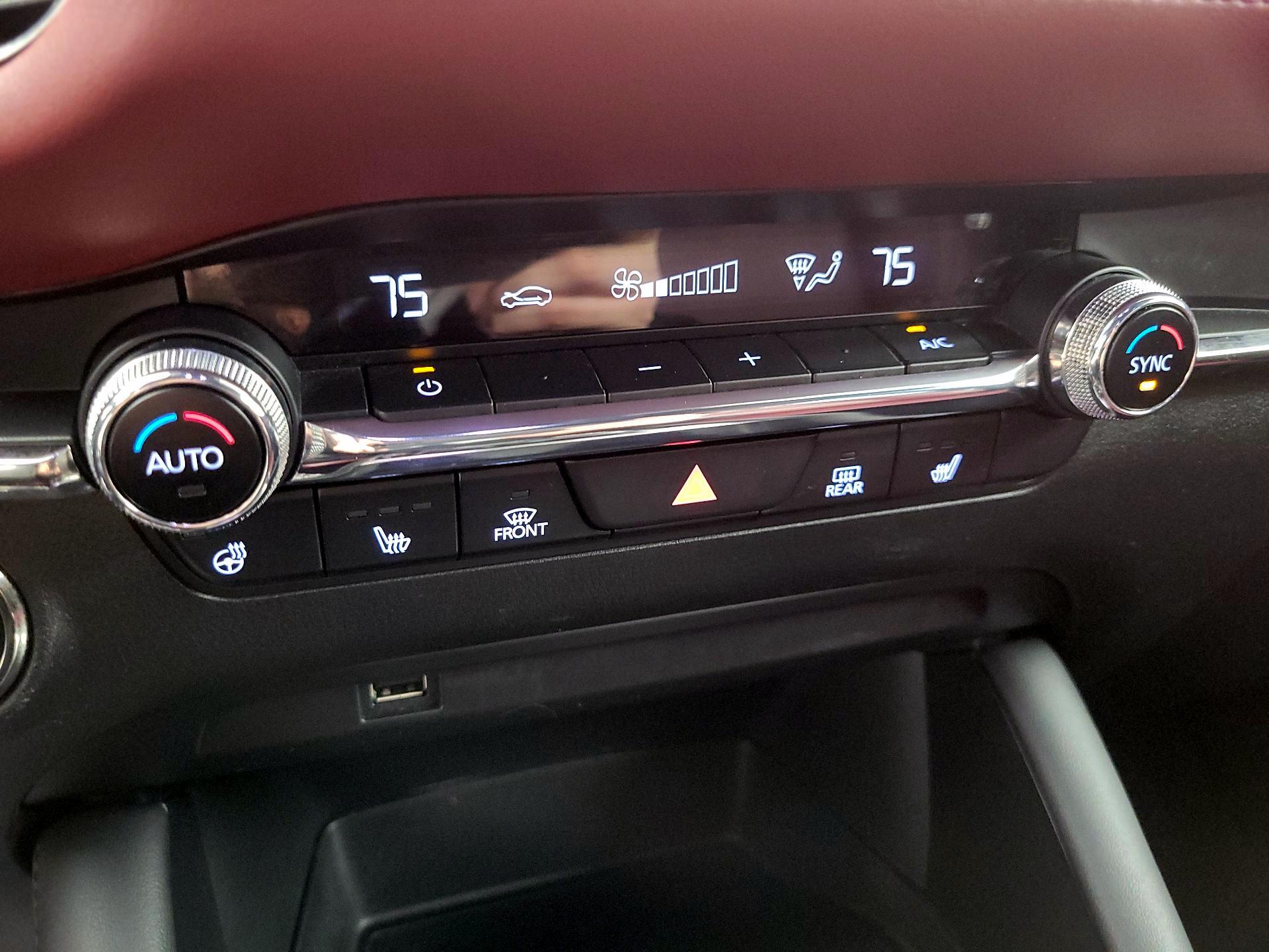 Thumbnail: 2021 Mazda Mazda3 - 17