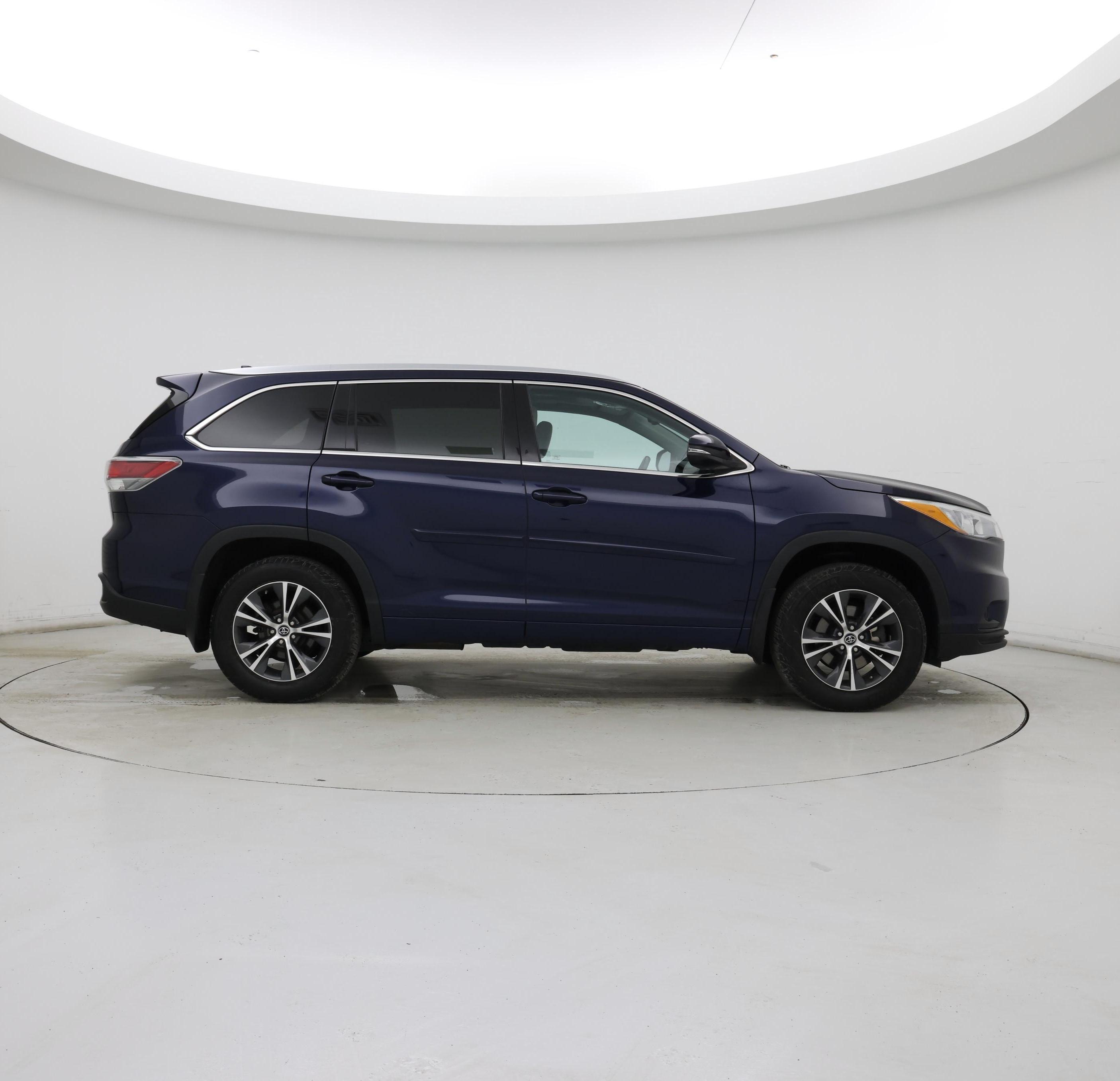 Thumbnail: 2016 Toyota Highlander - 7