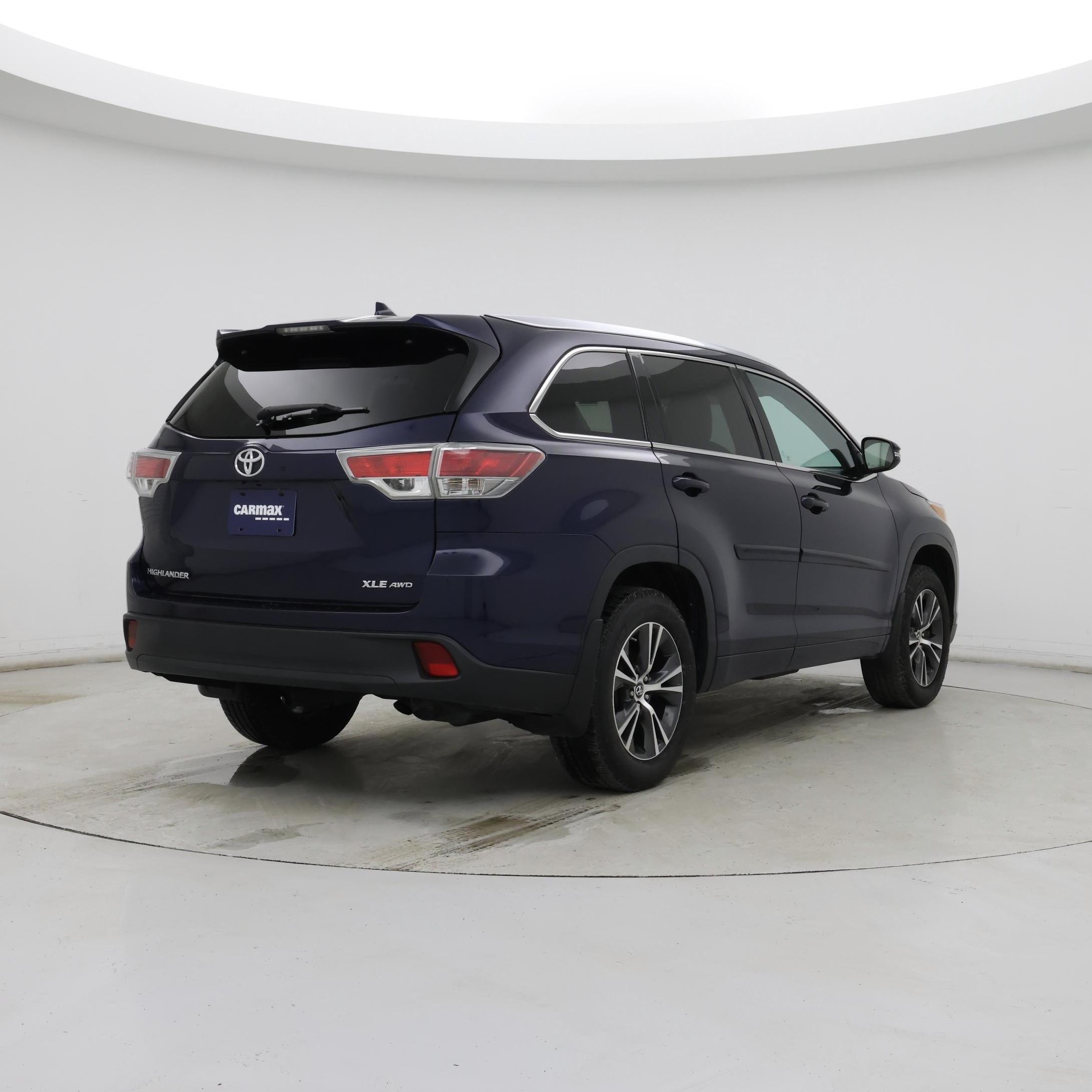 Thumbnail: 2016 Toyota Highlander - 8