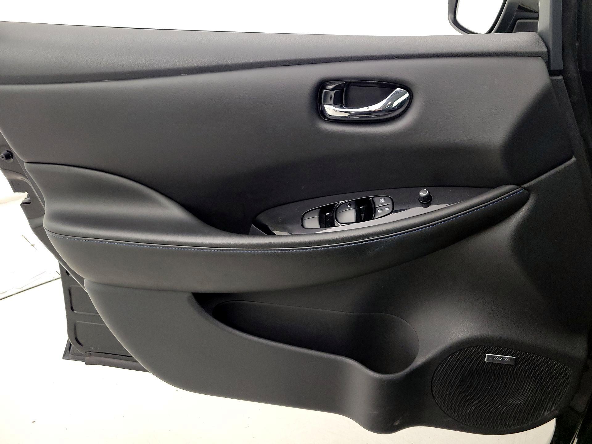 Thumbnail: 2019 Nissan Leaf - 12