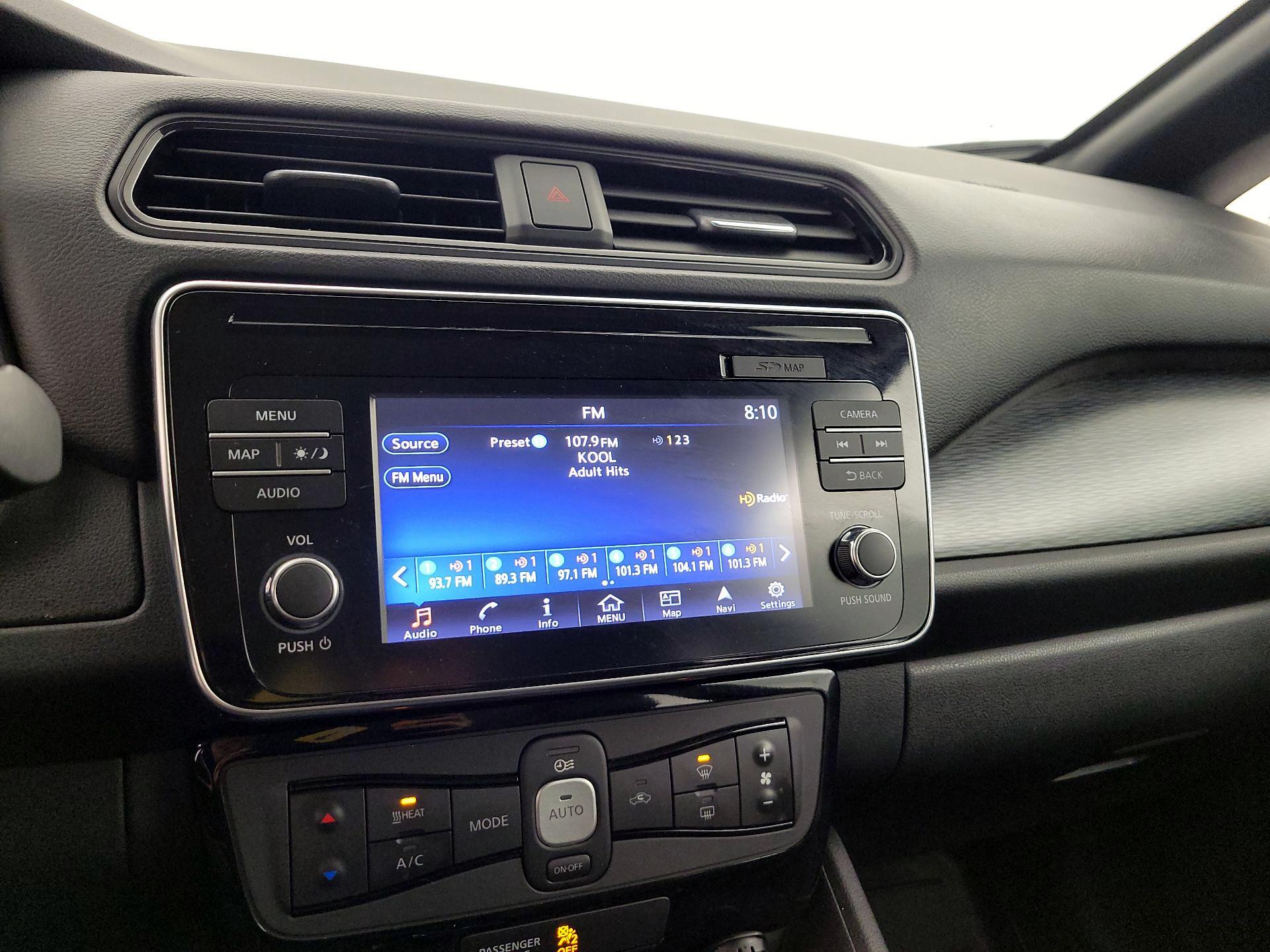 Thumbnail: 2019 Nissan Leaf - 16