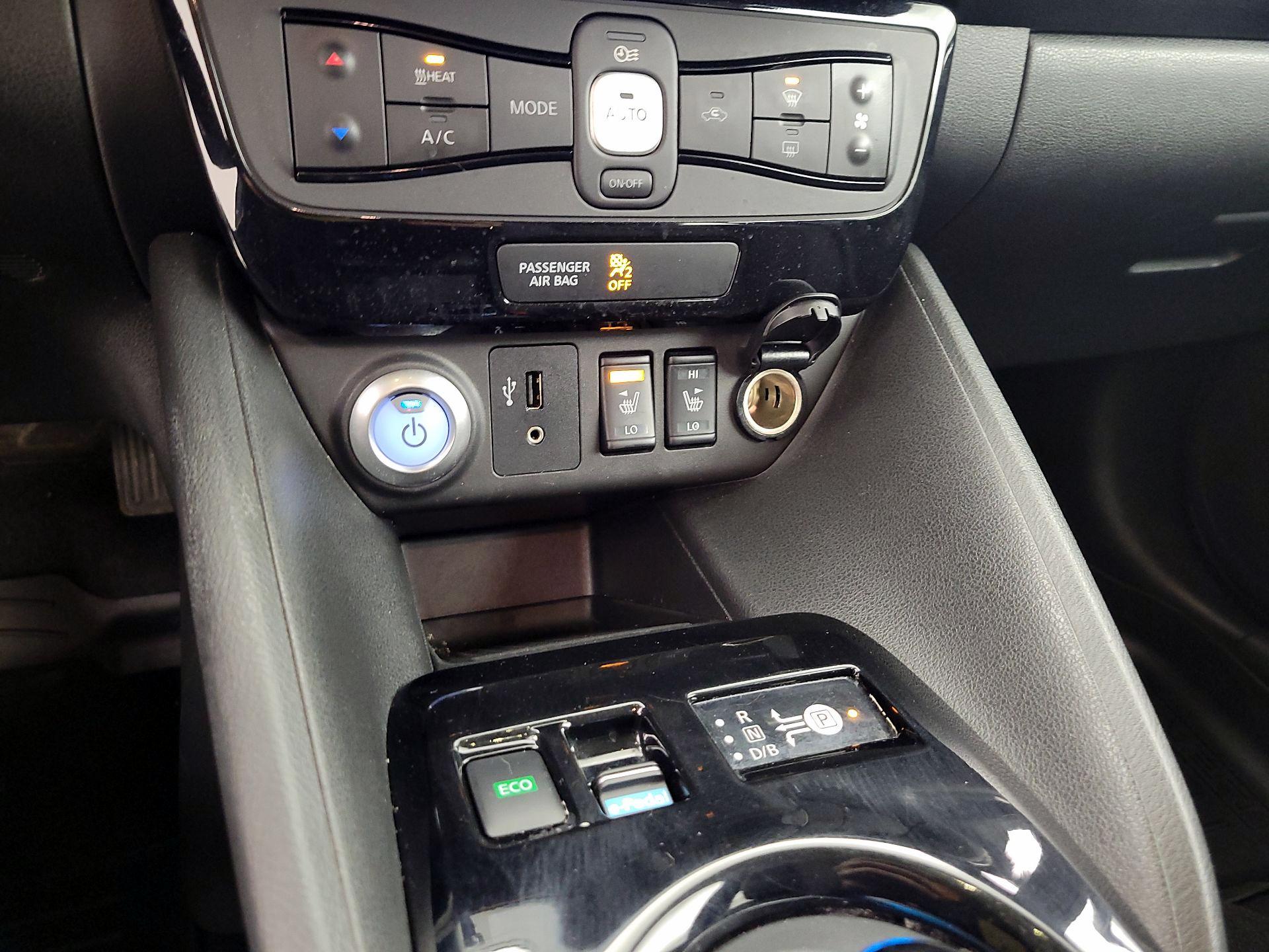 Thumbnail: 2019 Nissan Leaf - 19