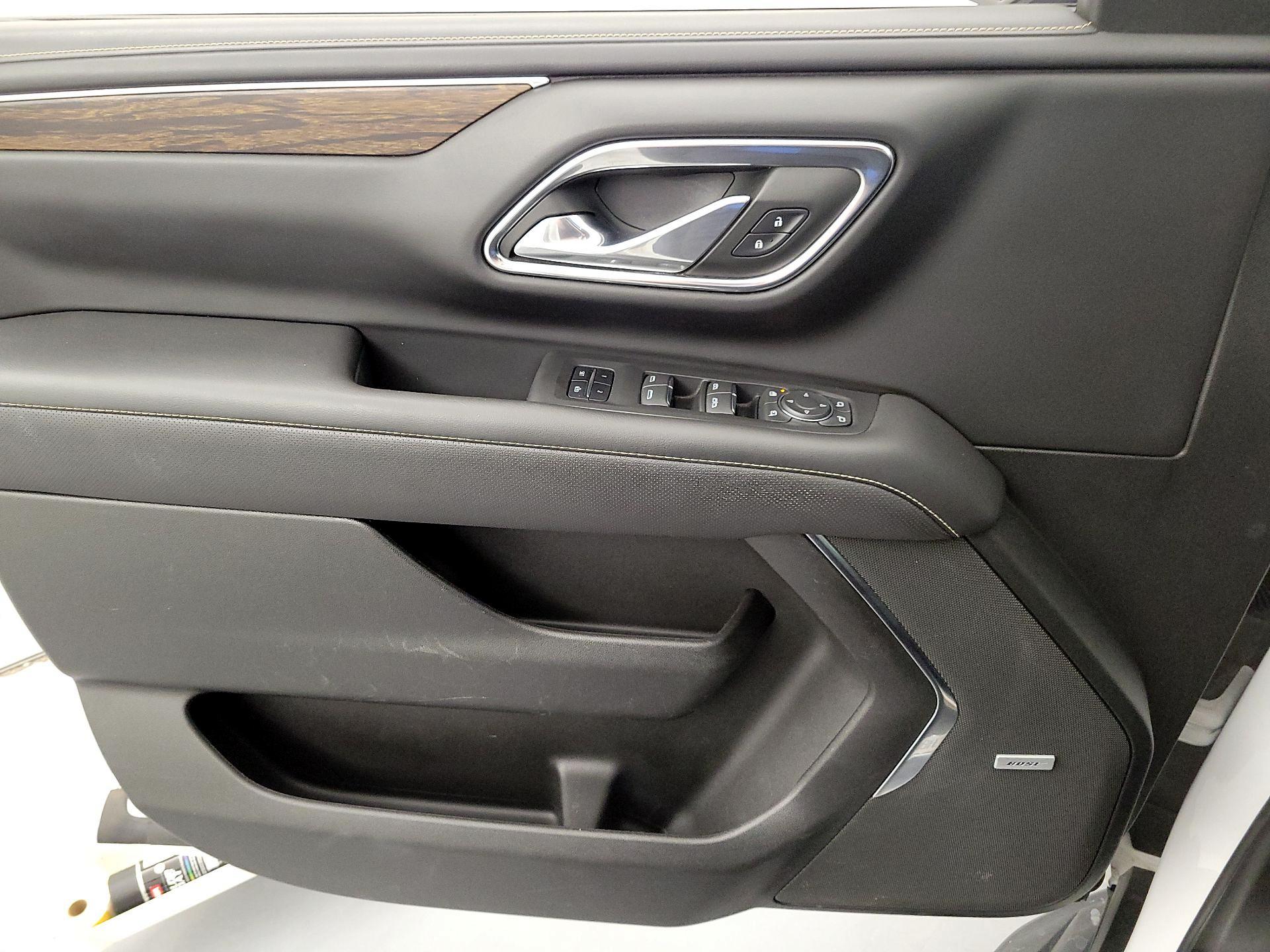 Thumbnail: 2023 Chevrolet Suburban - 12