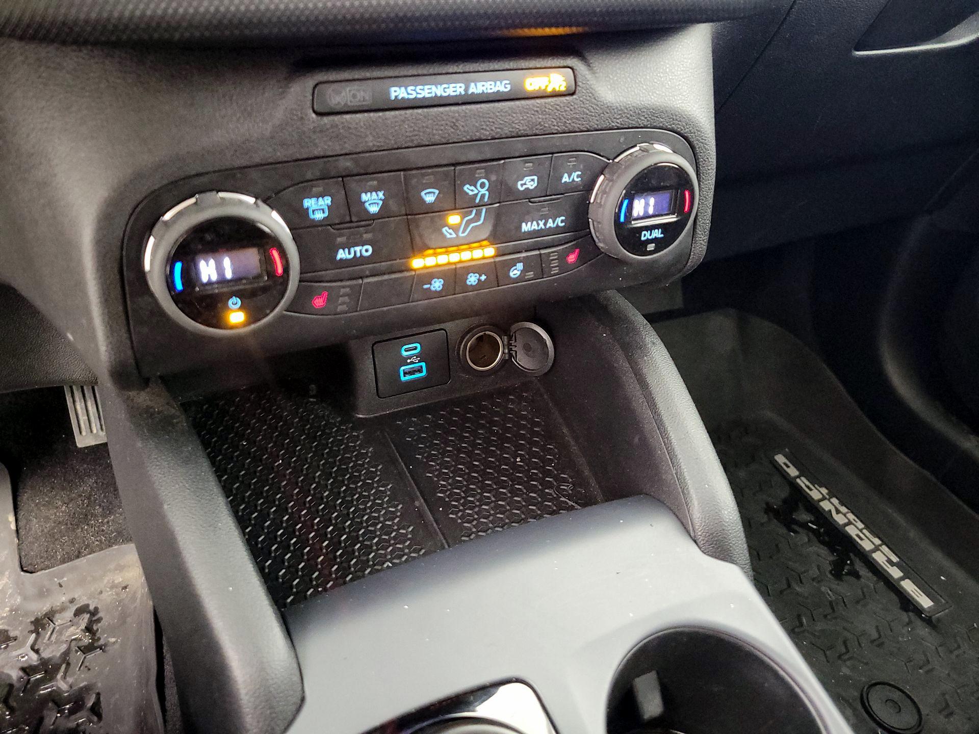 Thumbnail: 2021 Ford Bronco Sport - 18