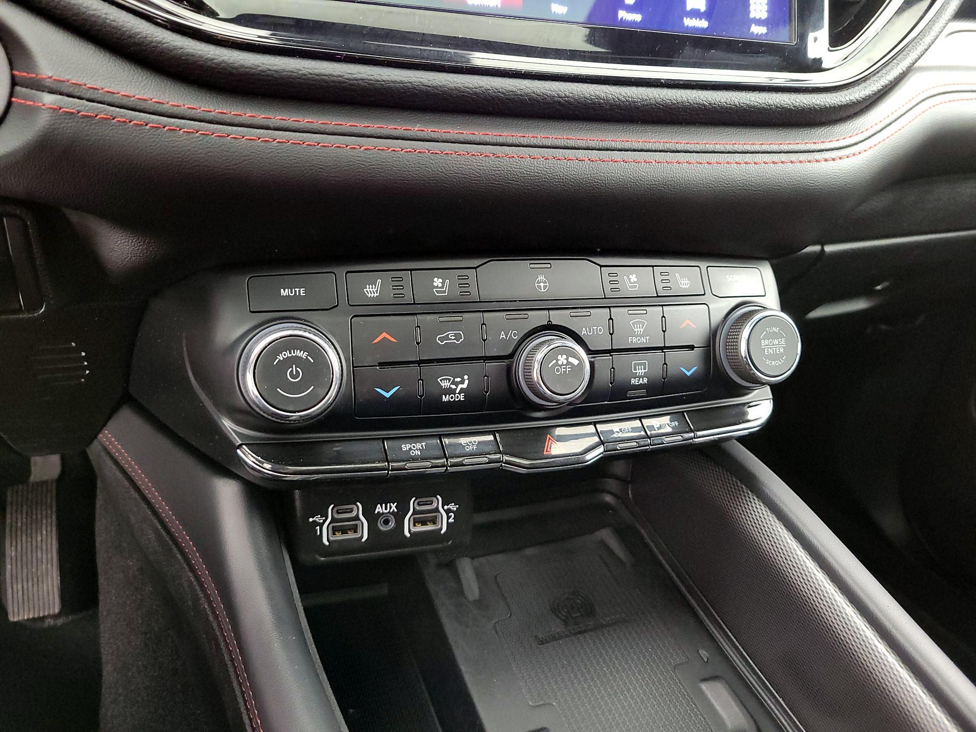 Thumbnail: 2023 Dodge Durango - 17