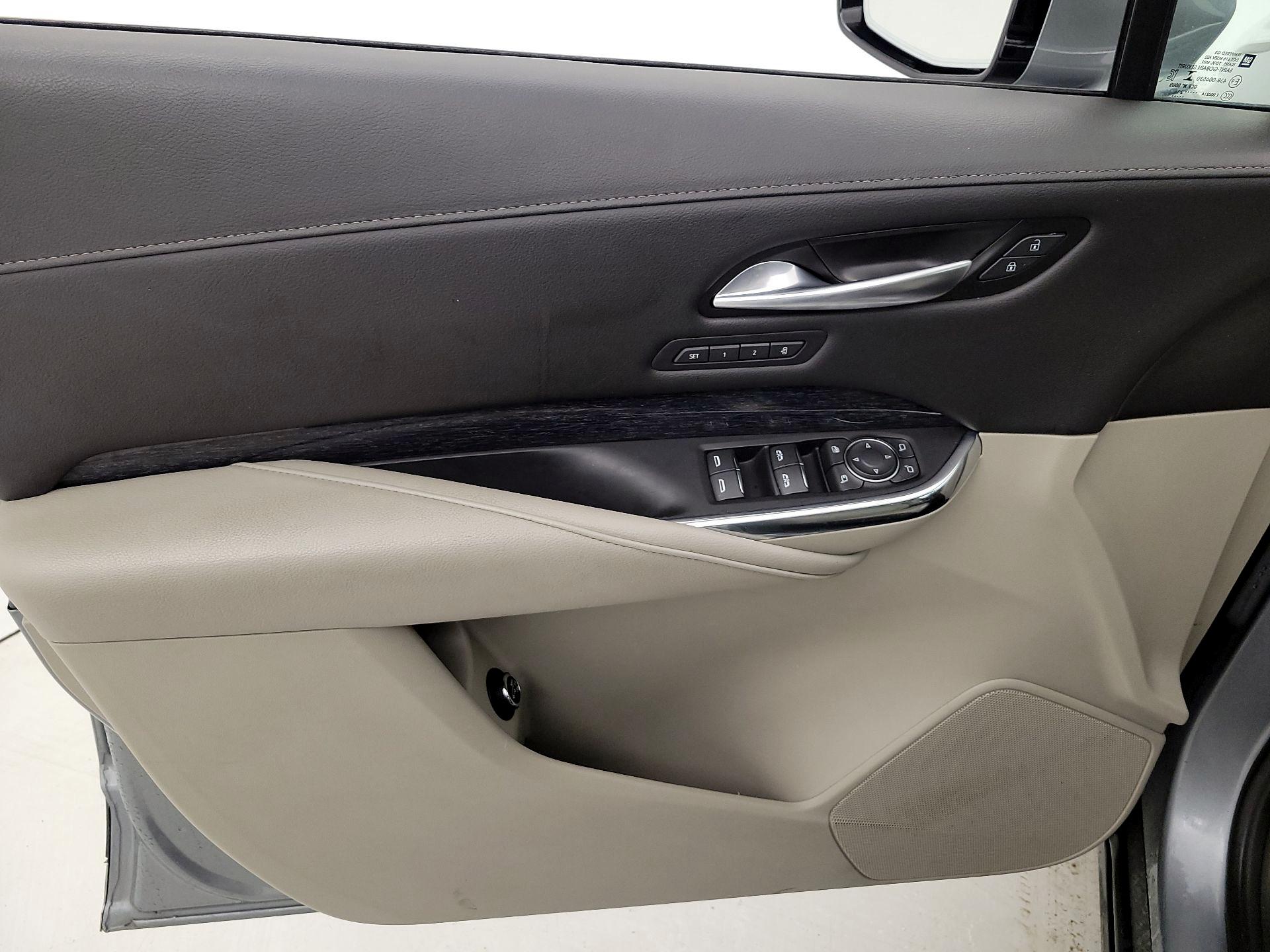 Thumbnail: 2023 Cadillac XT4 - 12