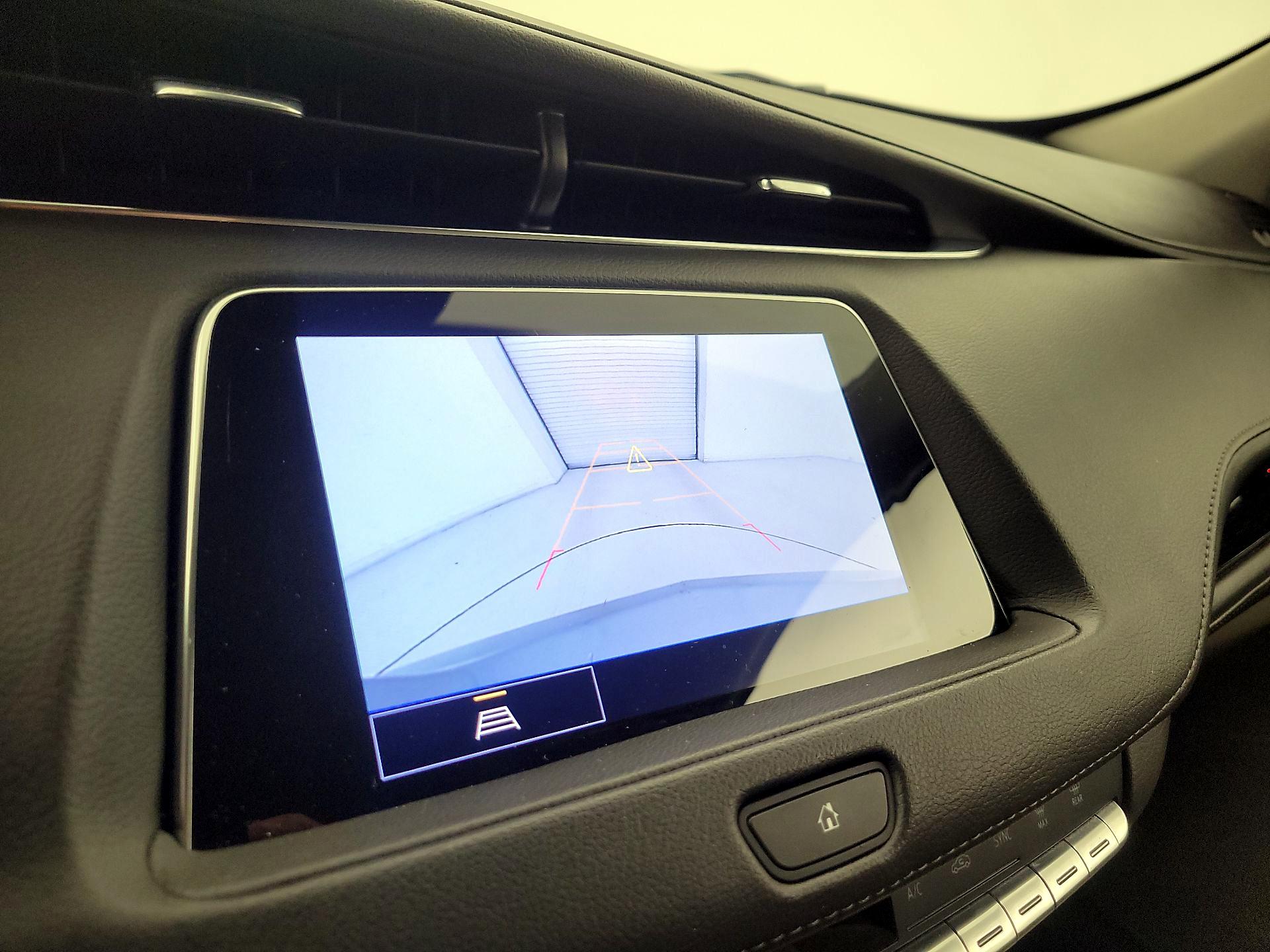 Thumbnail: 2023 Cadillac XT4 - 15