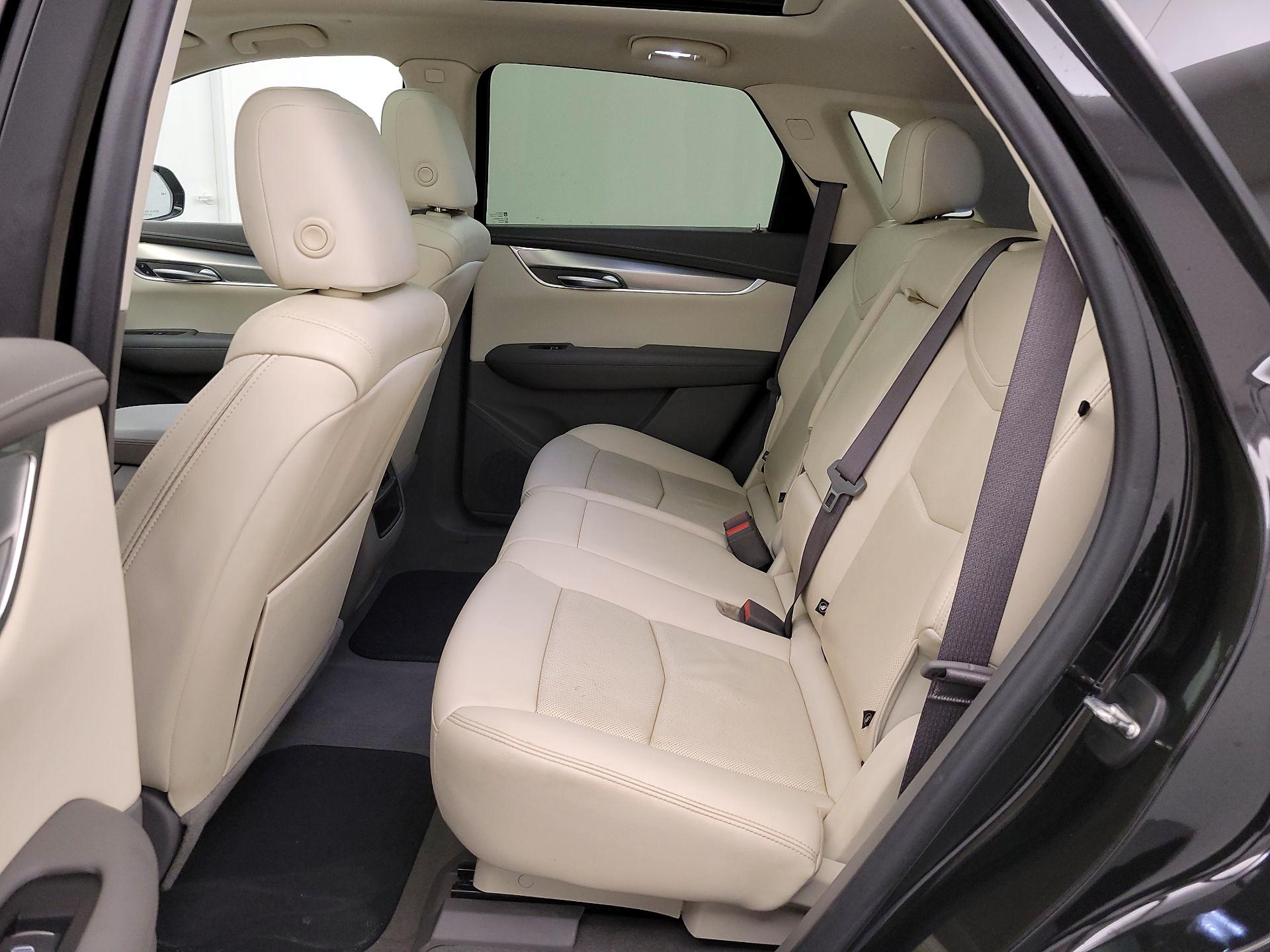 Thumbnail: 2022 Cadillac XT5 - 18