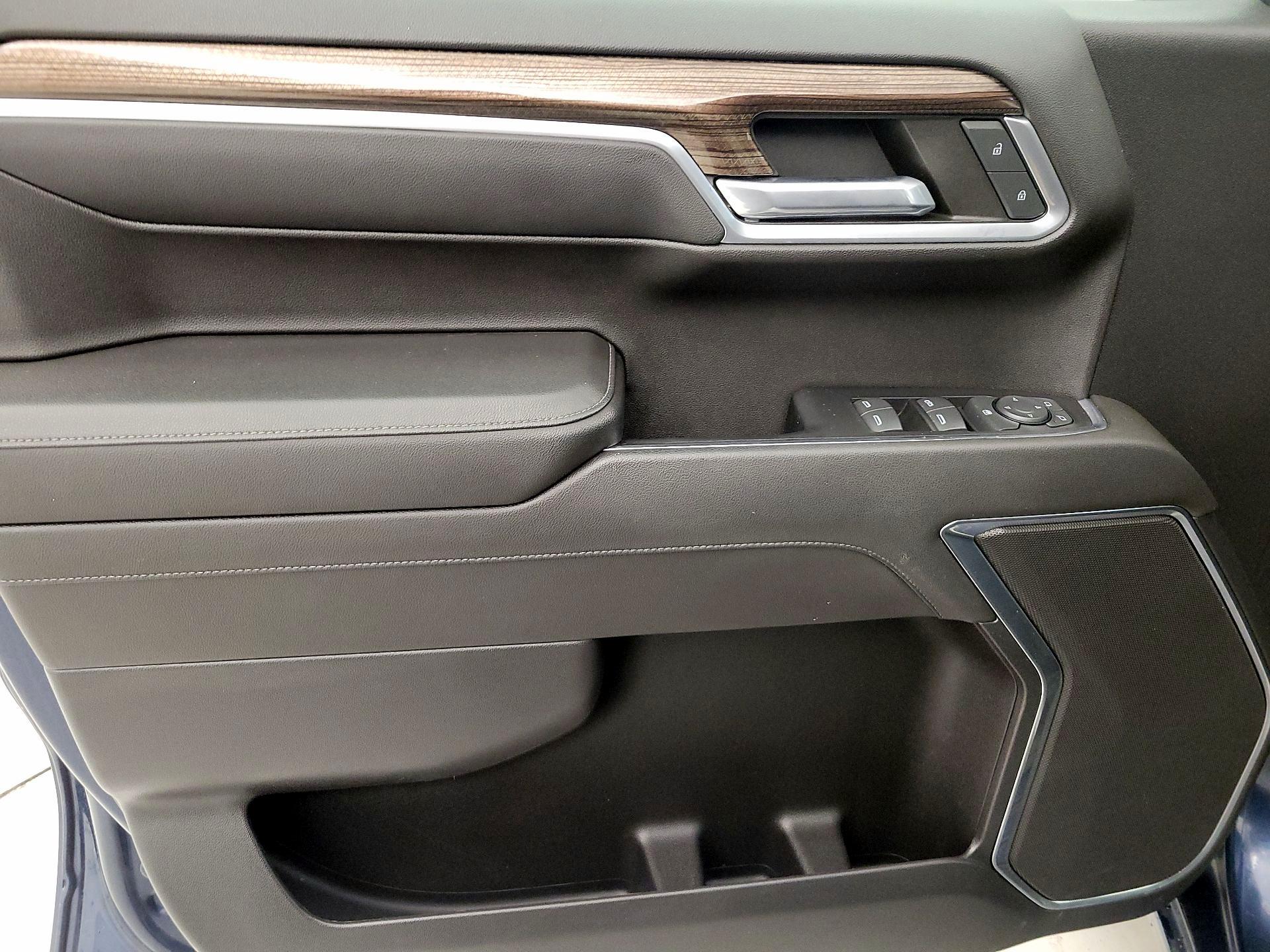 Thumbnail: 2022 Chevrolet Silverado 1500 - 12