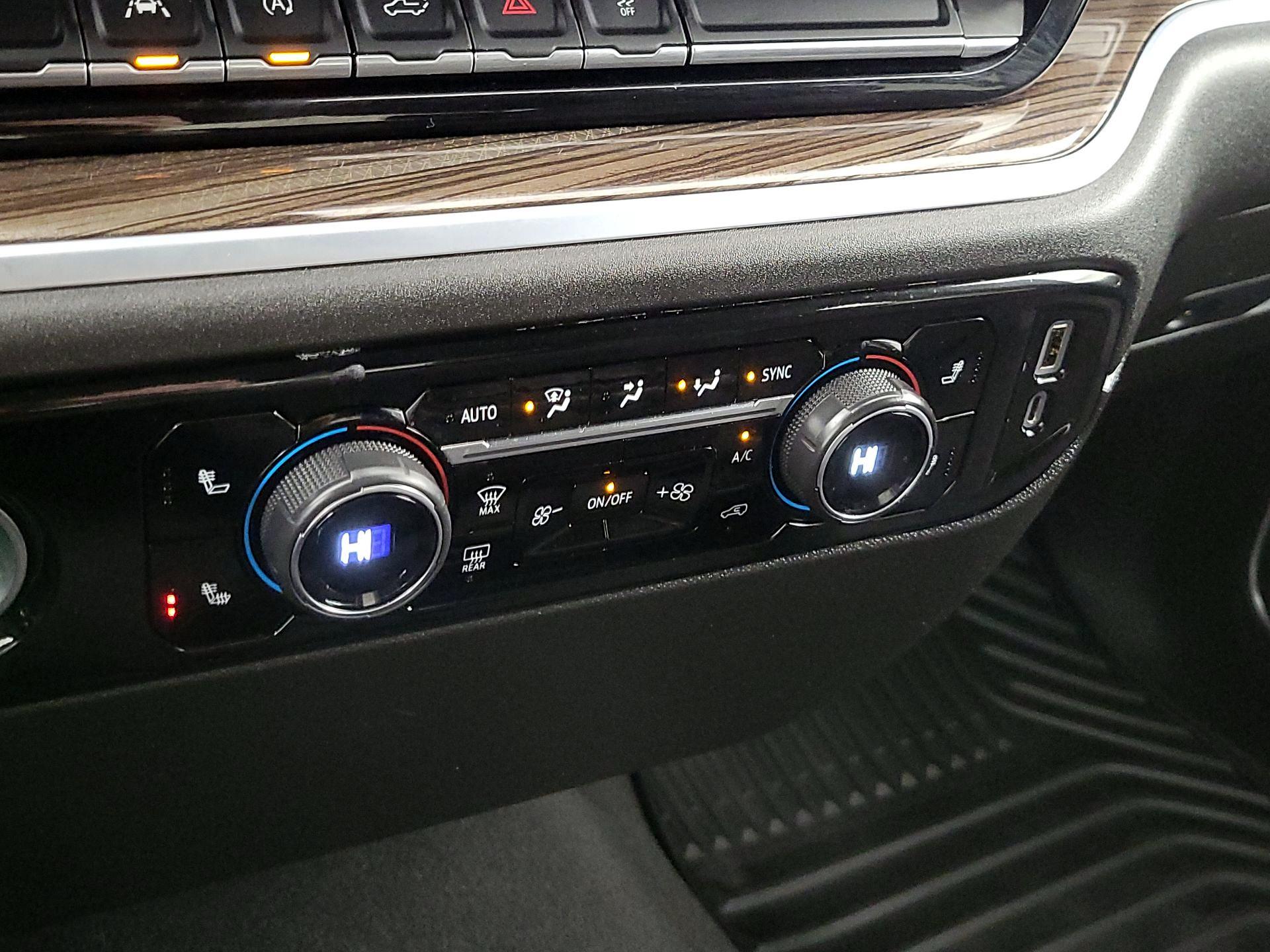 Thumbnail: 2022 Chevrolet Silverado 1500 - 16