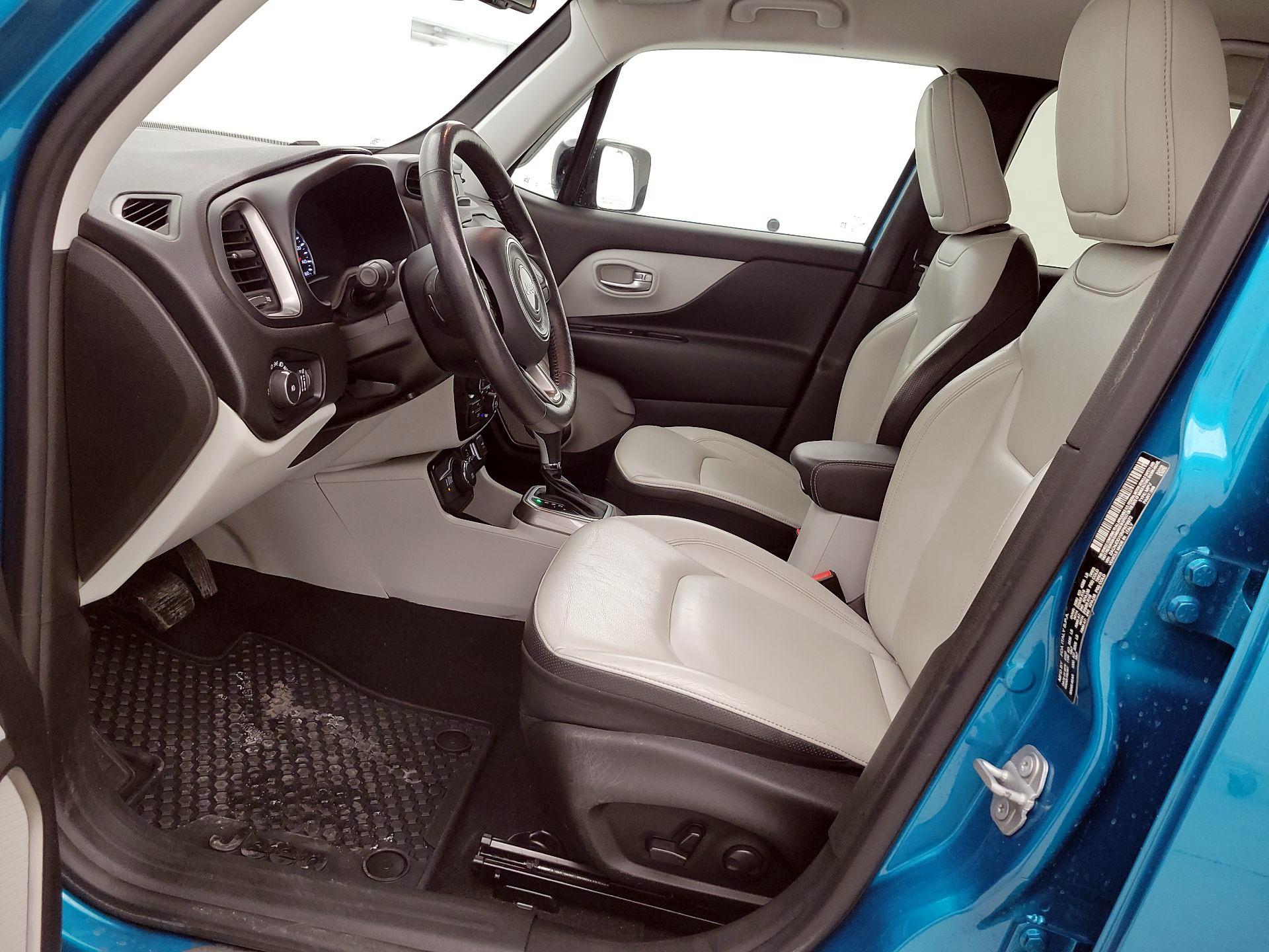 Thumbnail: 2022 Jeep Renegade - 11