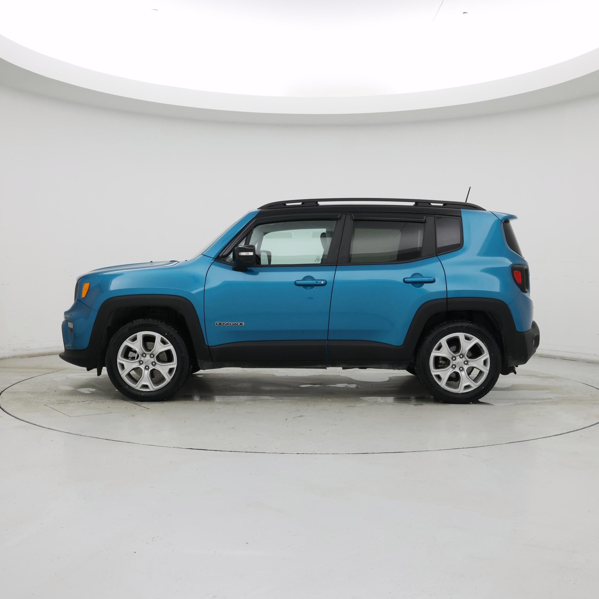 Thumbnail: 2022 Jeep Renegade - 3