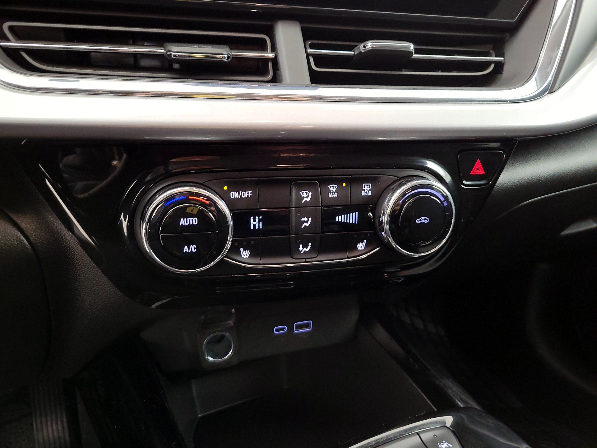 Thumbnail: 2024 Chevrolet Trax - 16