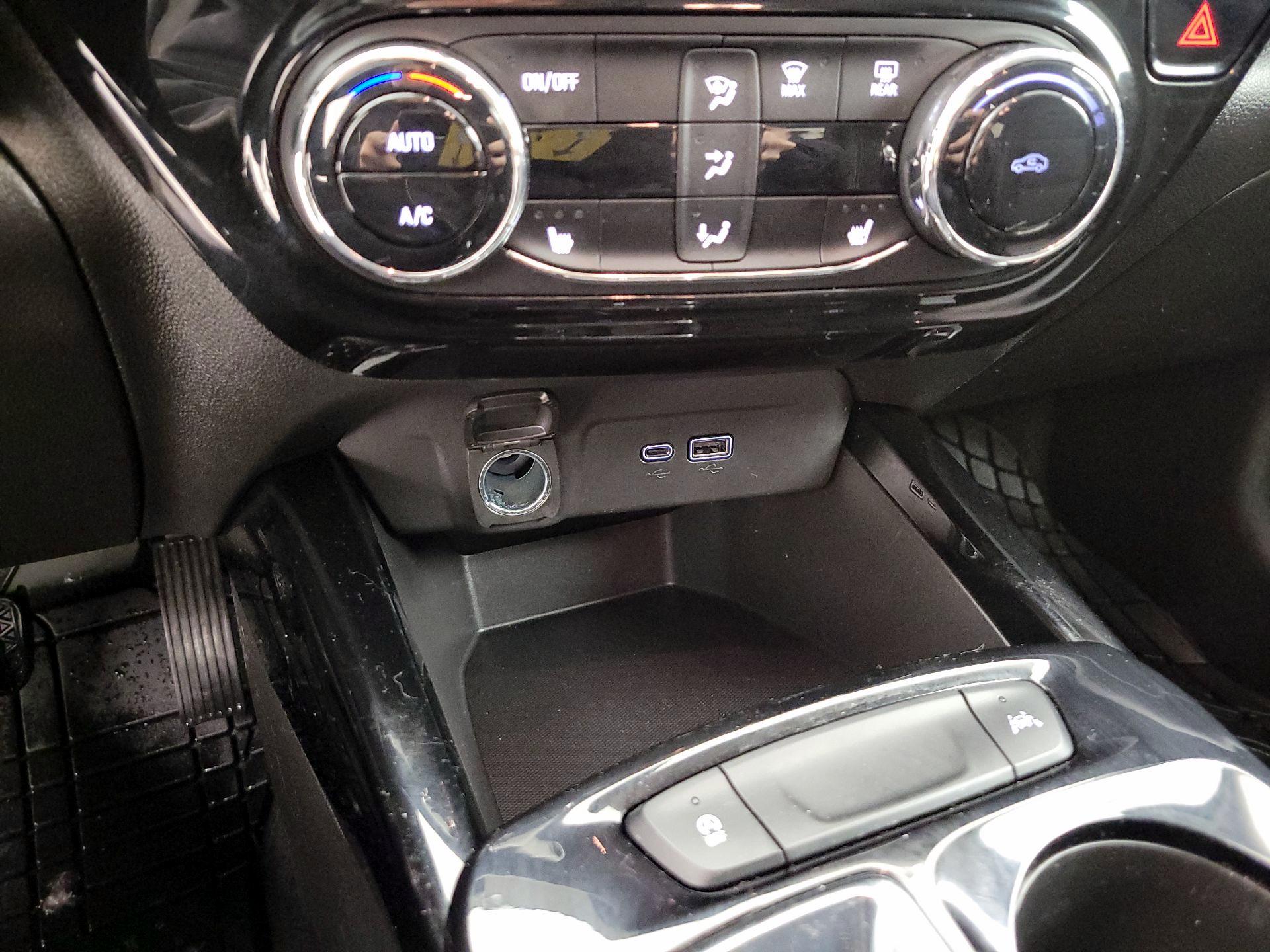 Thumbnail: 2024 Chevrolet Trax - 18