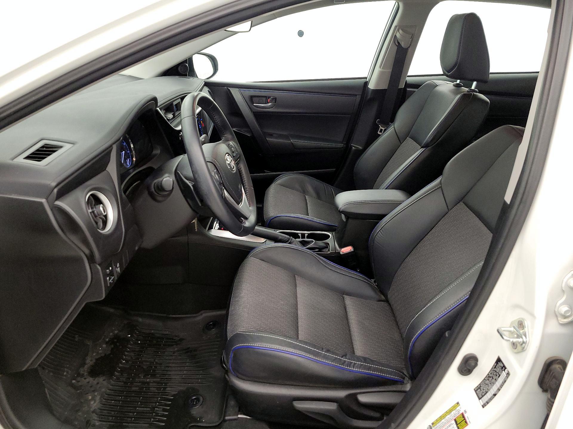 Thumbnail: 2018 Toyota Corolla - 11