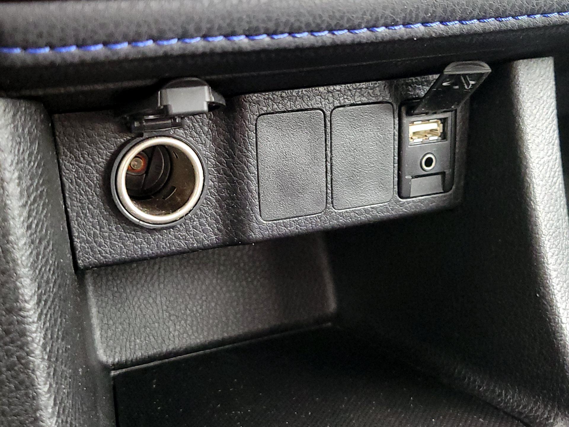 Thumbnail: 2018 Toyota Corolla - 18