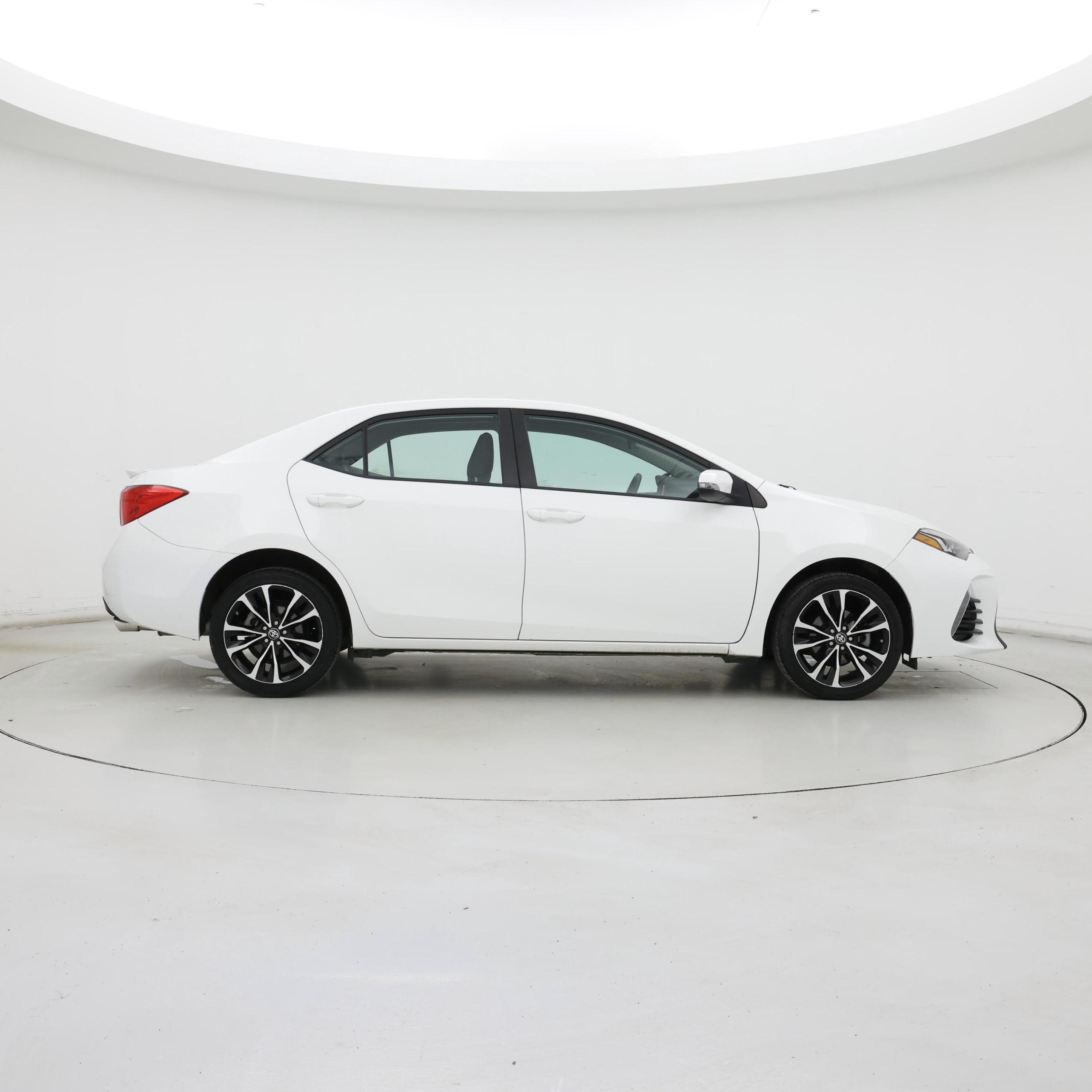 Thumbnail: 2018 Toyota Corolla - 7