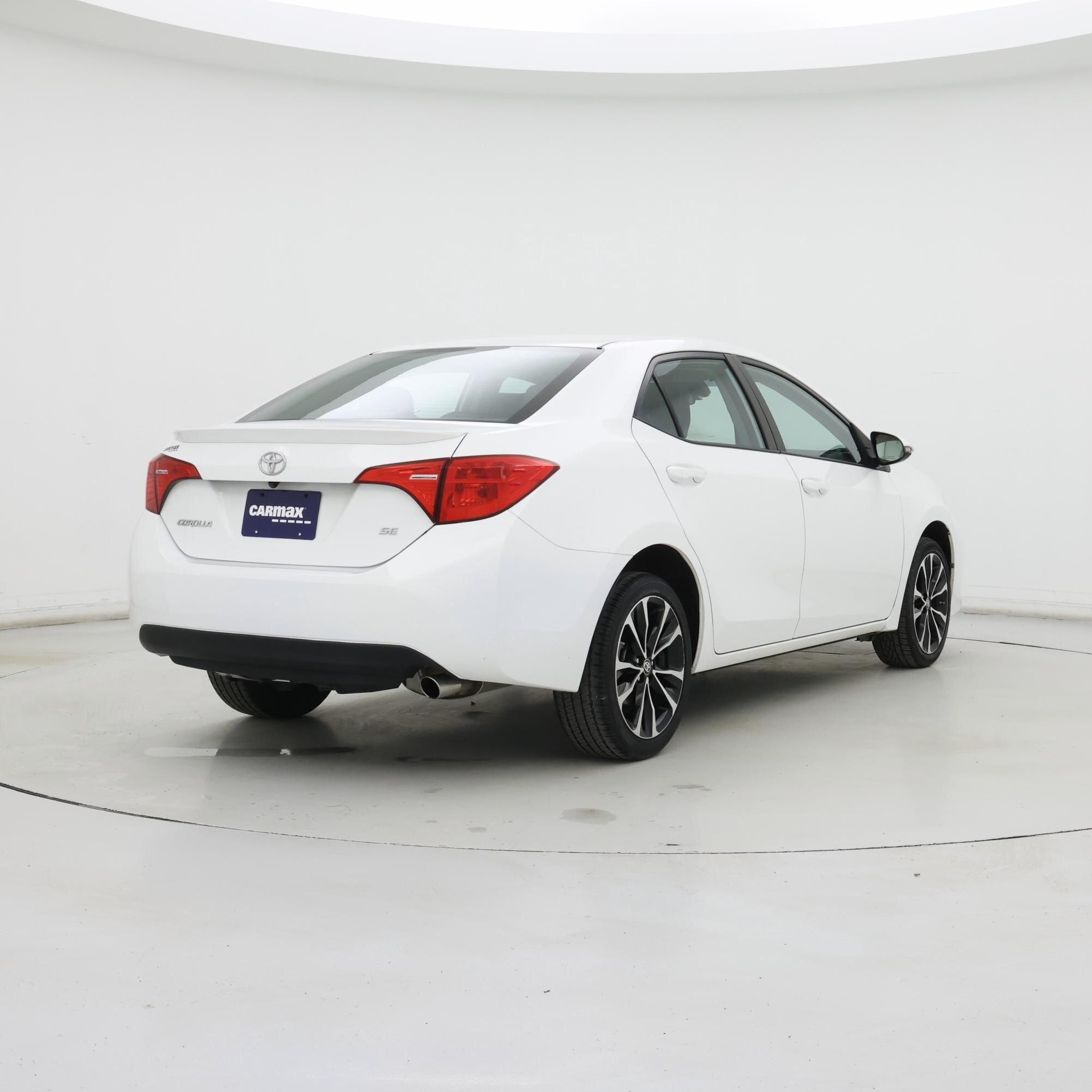 Thumbnail: 2018 Toyota Corolla - 8