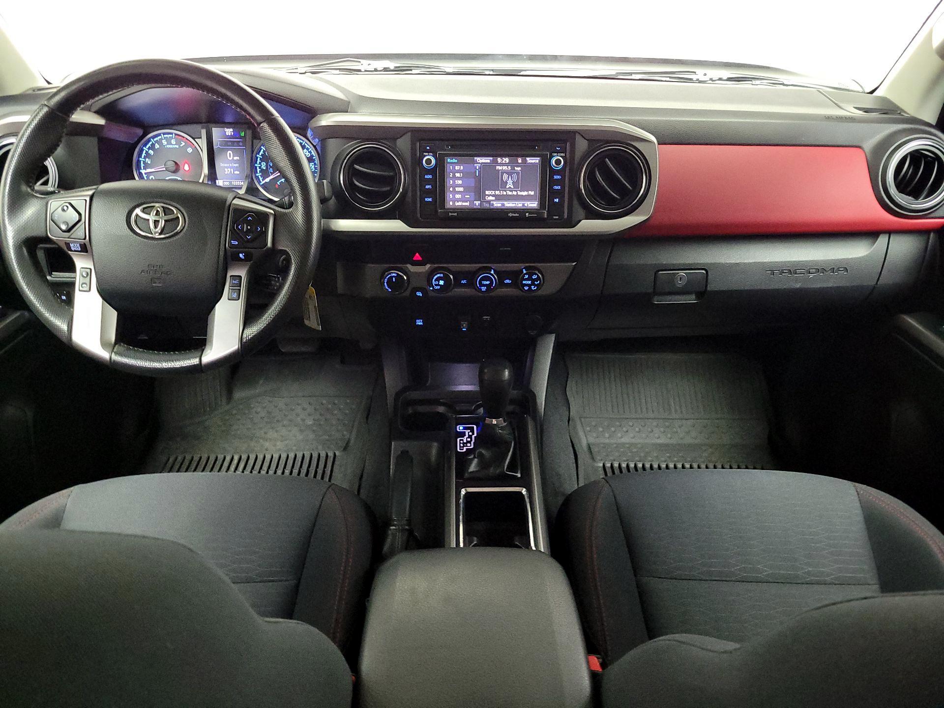 Thumbnail: 2019 Toyota Tacoma - 9