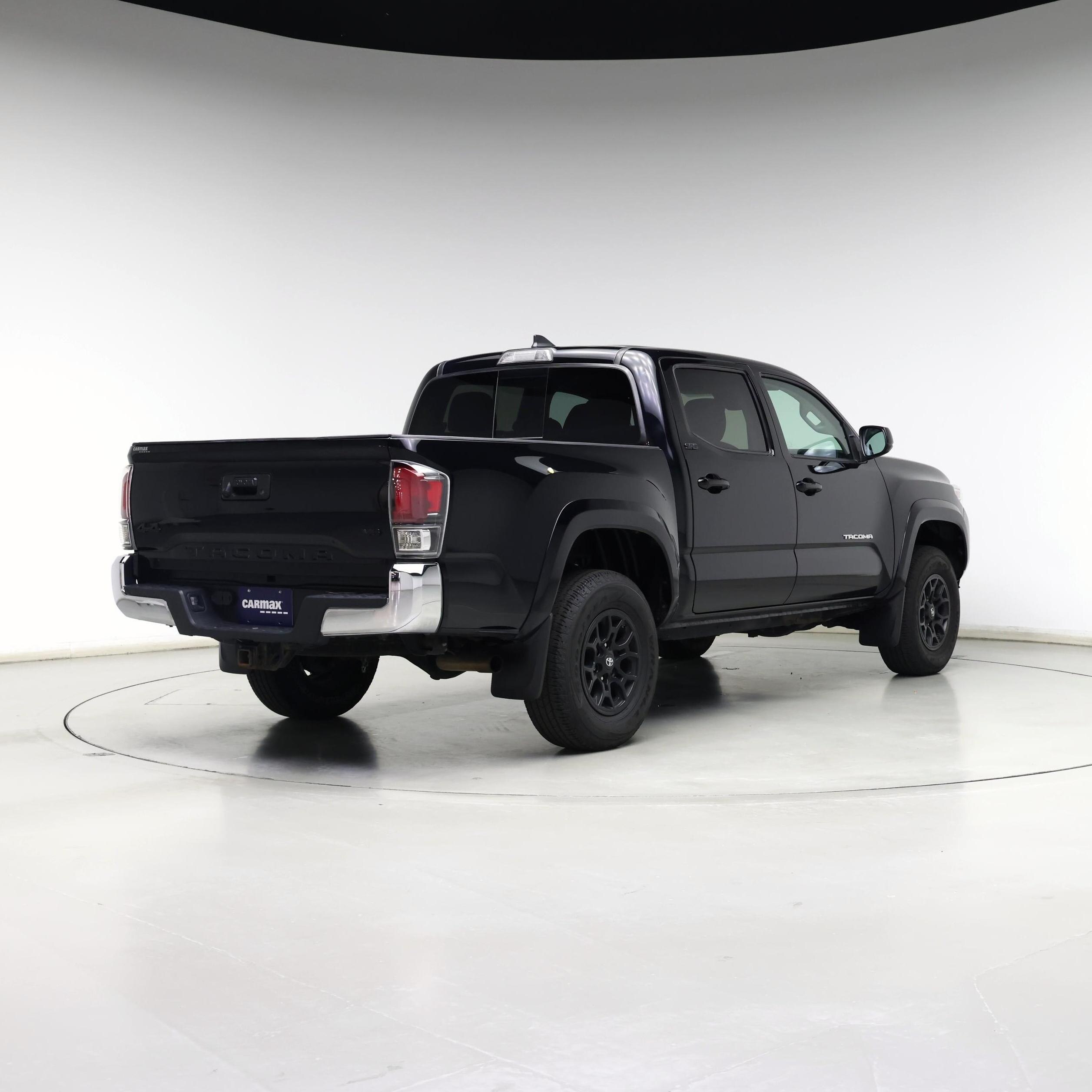 Thumbnail: 2019 Toyota Tacoma - 8