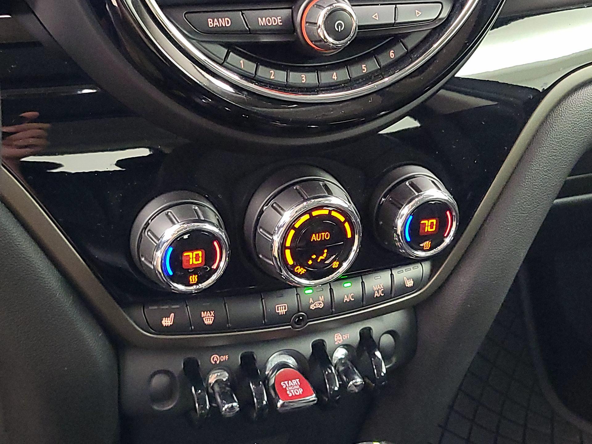 Thumbnail: 2019 MINI Cooper Countryman - 16