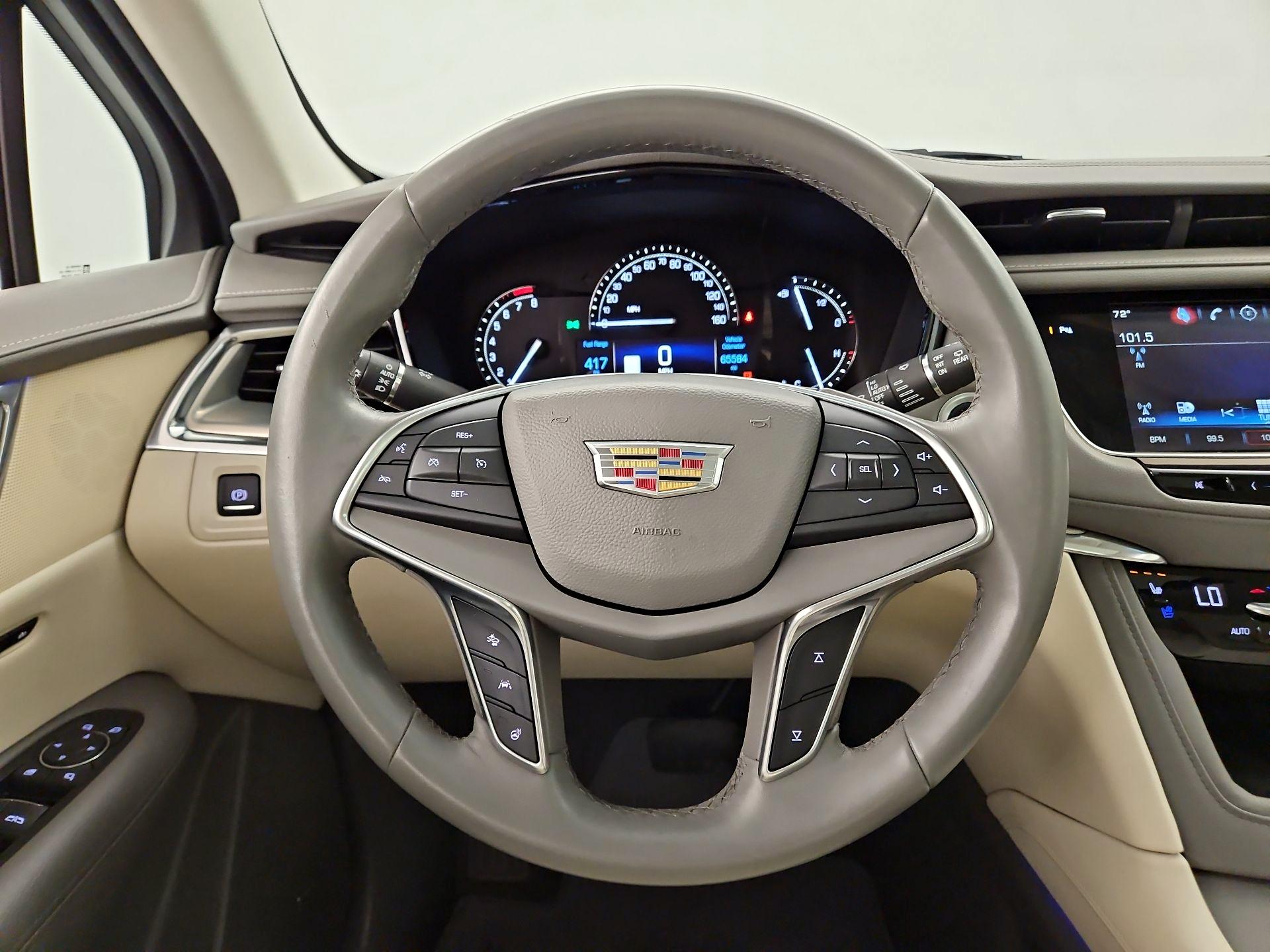 Thumbnail: 2017 Cadillac XT5 - 10