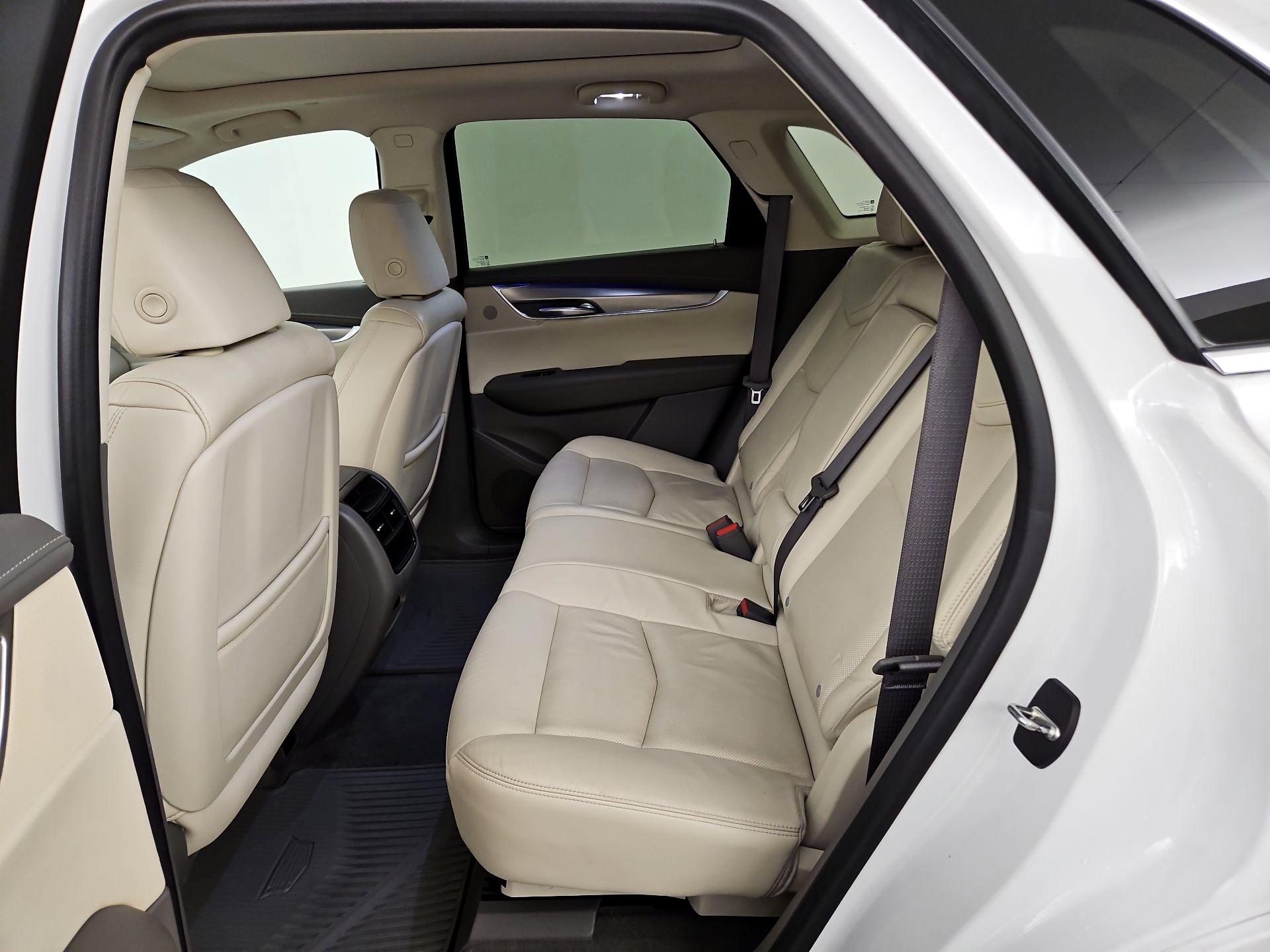 Thumbnail: 2017 Cadillac XT5 - 20