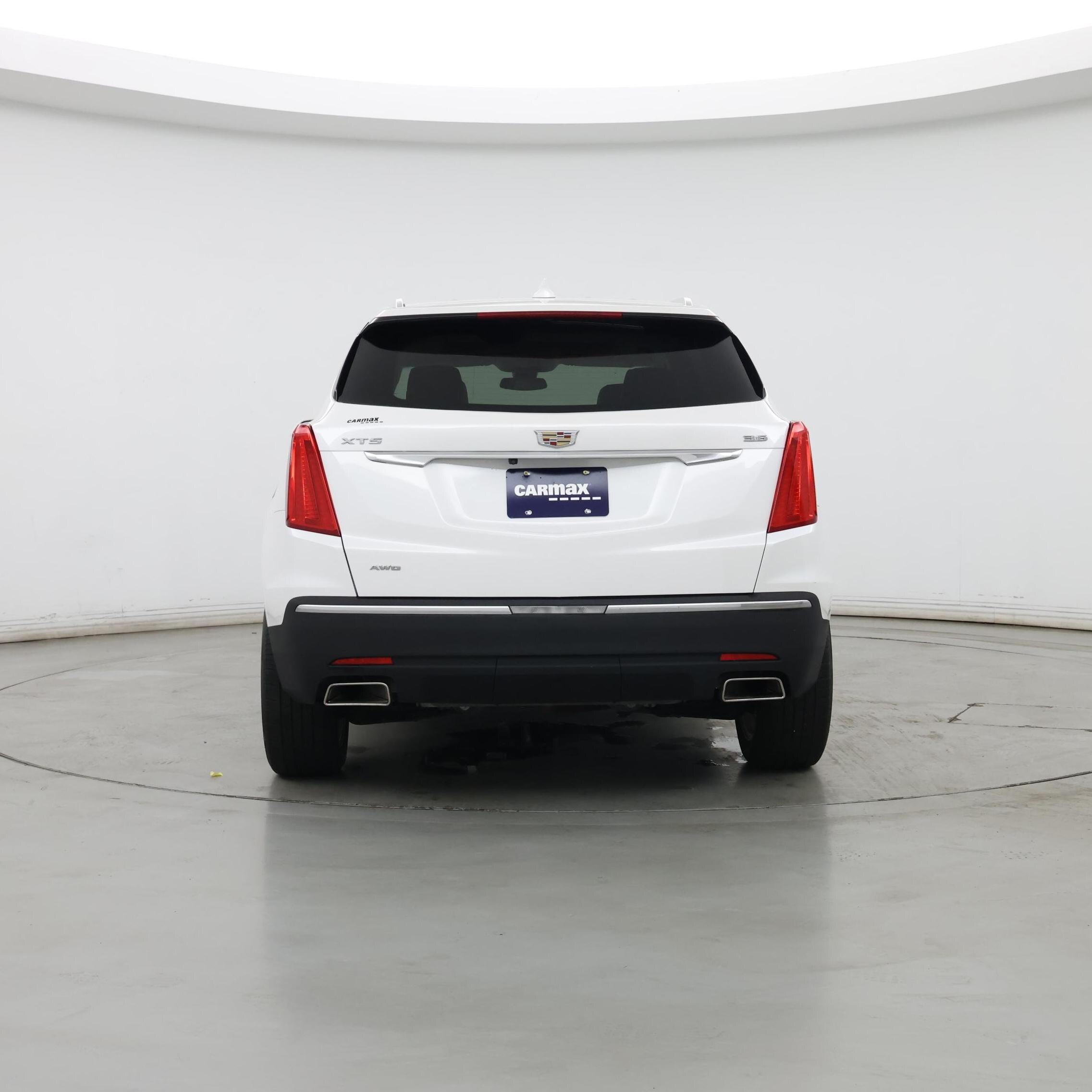 Thumbnail: 2017 Cadillac XT5 - 6