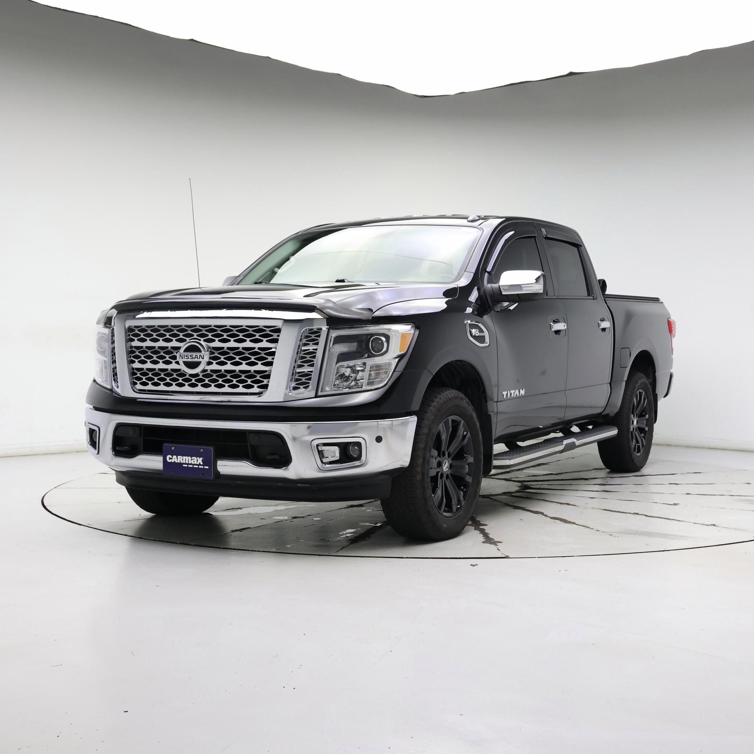 Thumbnail: 2017 Nissan Titan - 4