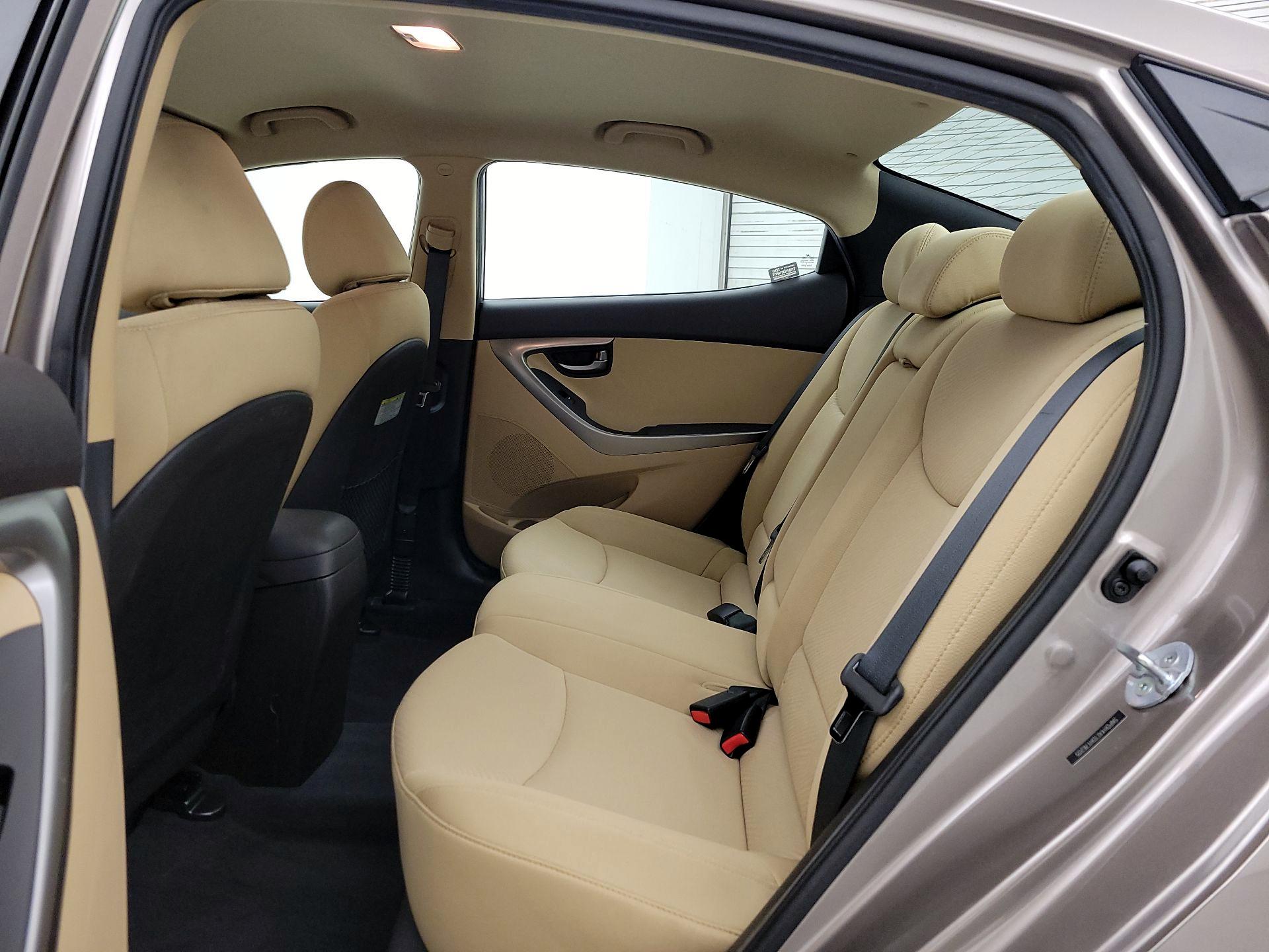 Thumbnail: 2013 Hyundai Elantra - 18